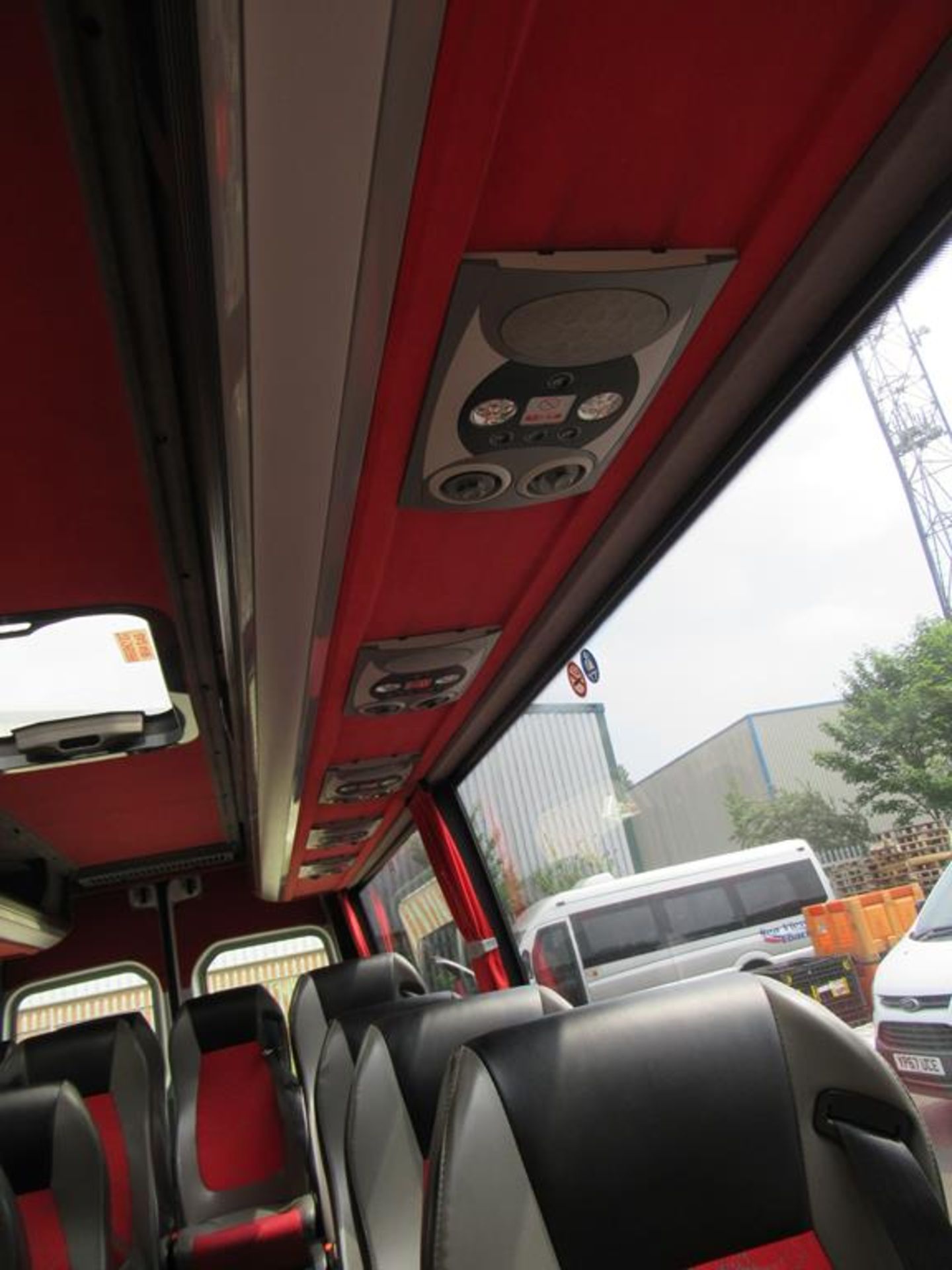 A Mercedes Sprinter 516CDI sixteen seater mini-bus - Image 26 of 32