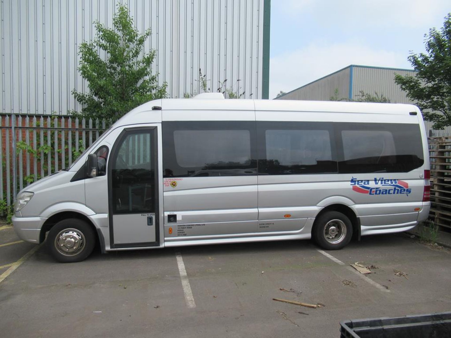 A Mercedes Sprinter 515CDI sixteen seater mini-bus - Image 5 of 27