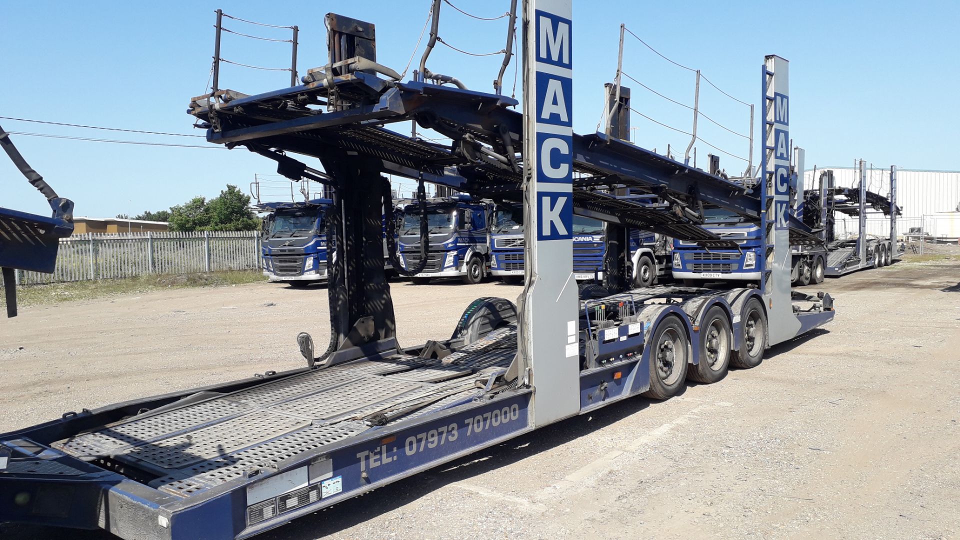 11 Car Transporter Rig comprising: Renault 460 DXI - Image 11 of 30