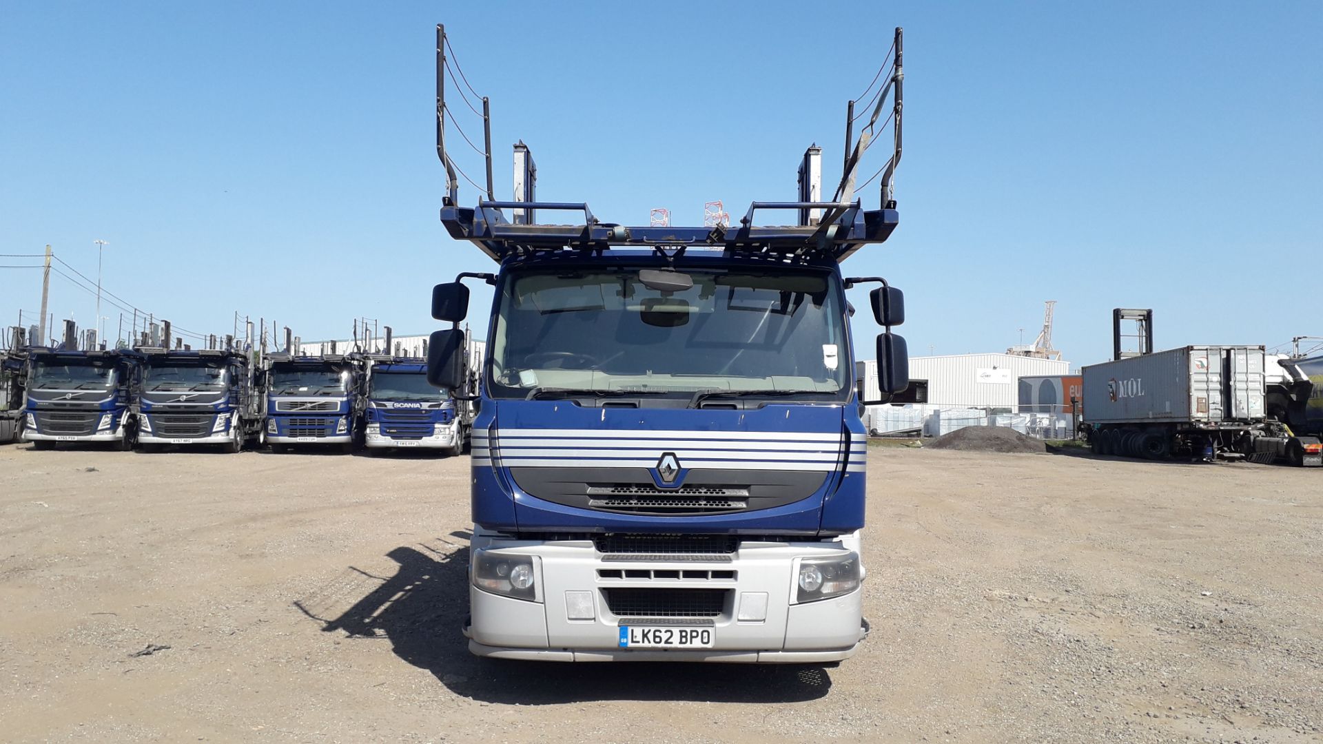 11 Car Transporter Rig comprising: Renault 460 DXI - Image 3 of 30