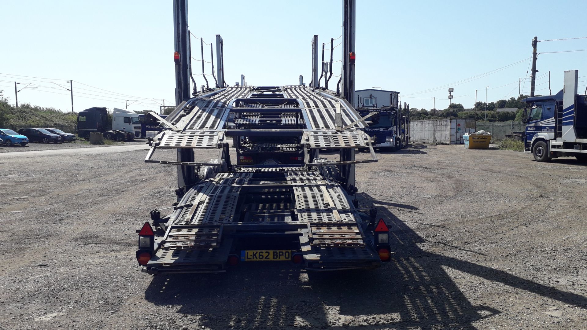 11 Car Transporter Rig comprising: Renault 460 DXI - Image 16 of 30