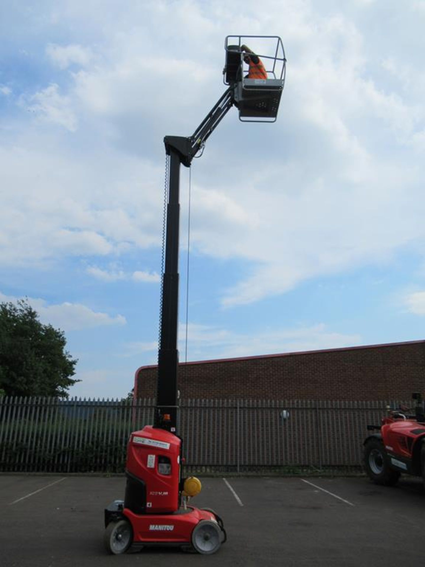 Manitou 100VJR Evolution 24V mobile elevating work