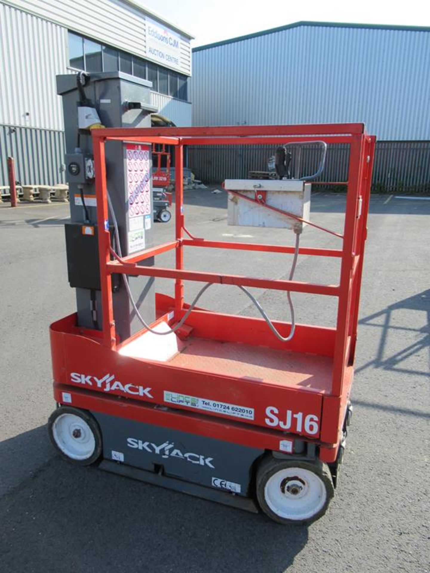 Skyjack SJ16 vertical mast lift - Image 3 of 6