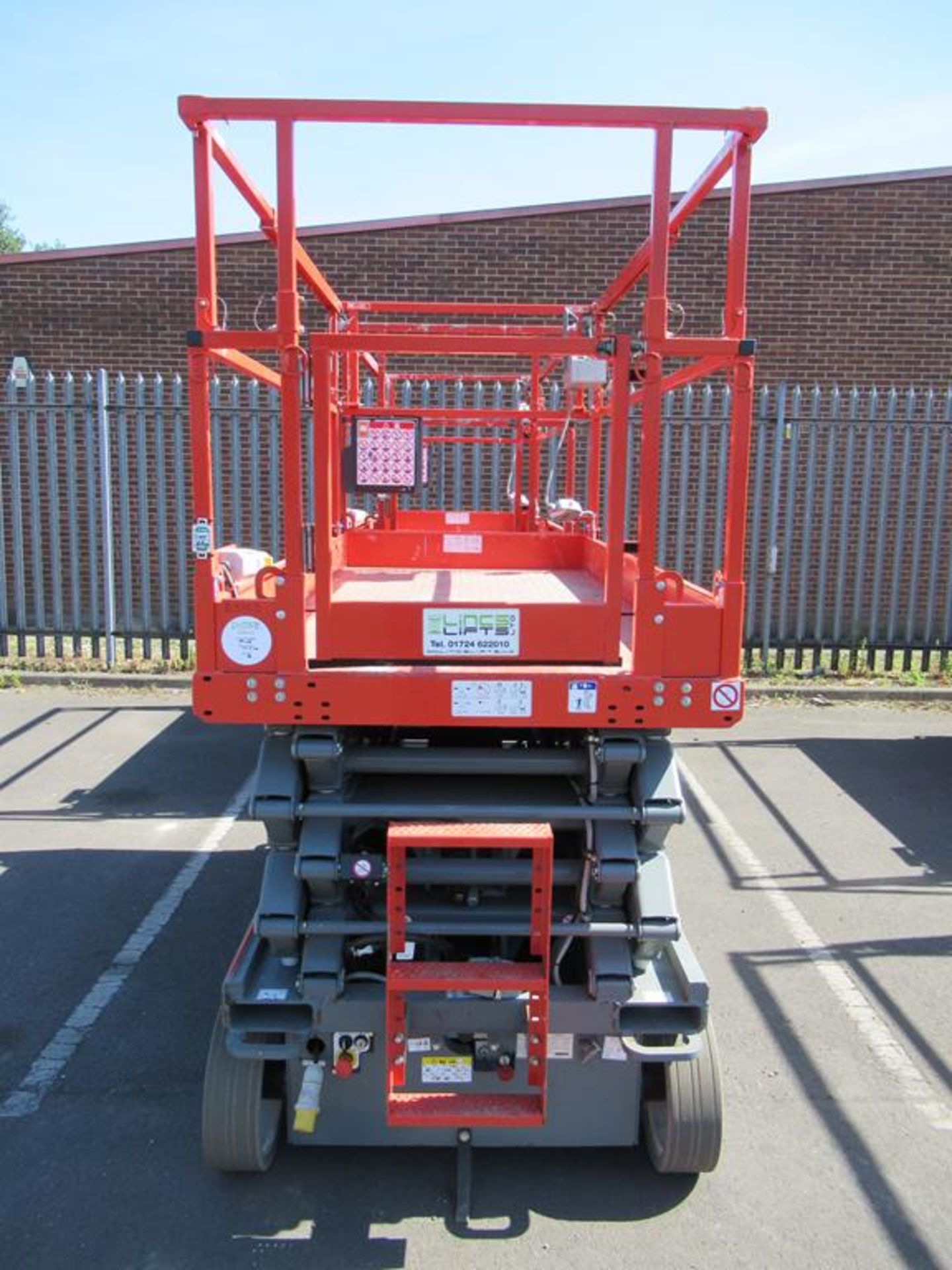 Skyjack SJ111 4632 24V electric scissor lift - Image 3 of 5