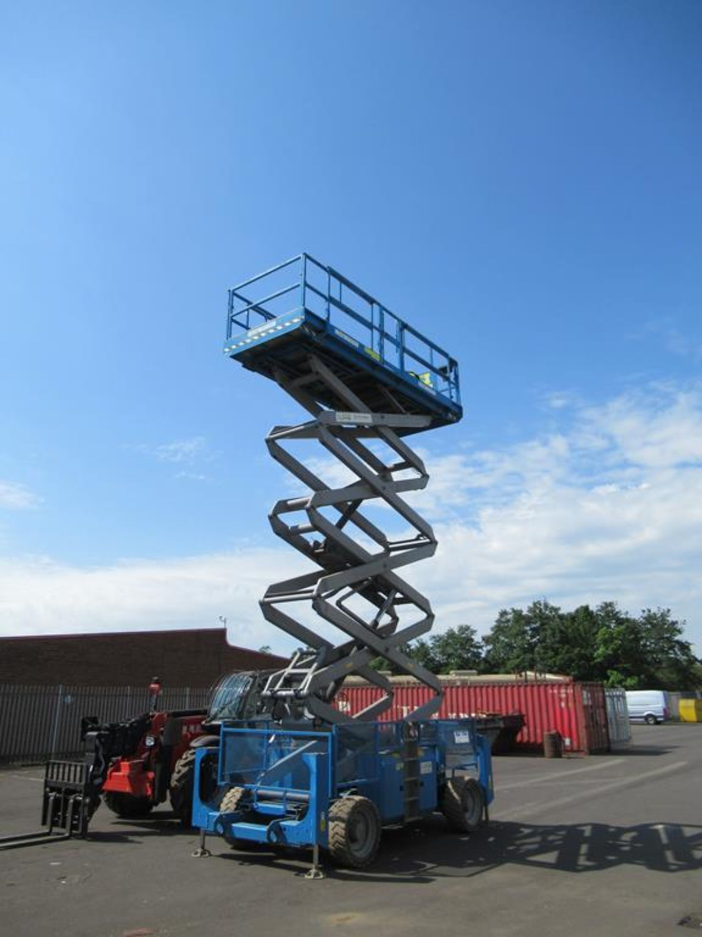 Genie GS5390 diesel scissor lift platform