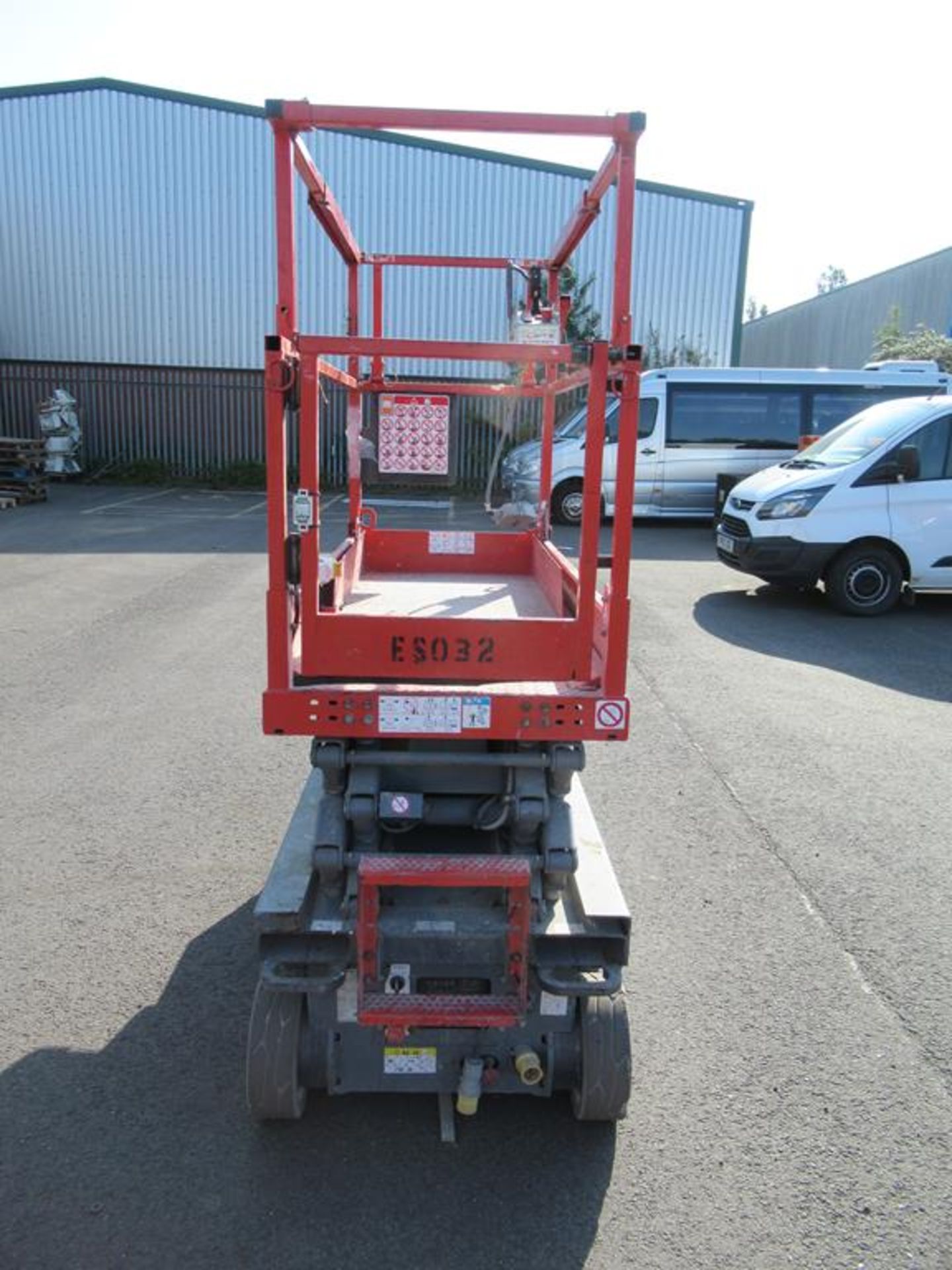 Skyjack SJ111 3219 24V electric scissor lift - Image 2 of 6