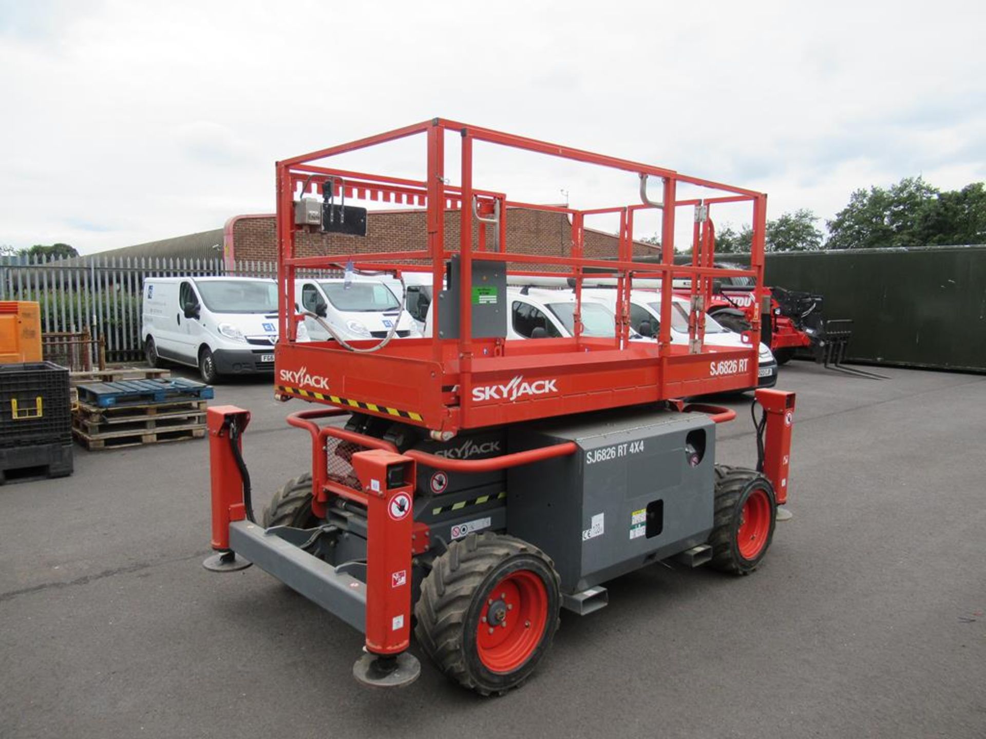 Skyjack SJ6826RT diesel scissor lift platform - Image 2 of 12