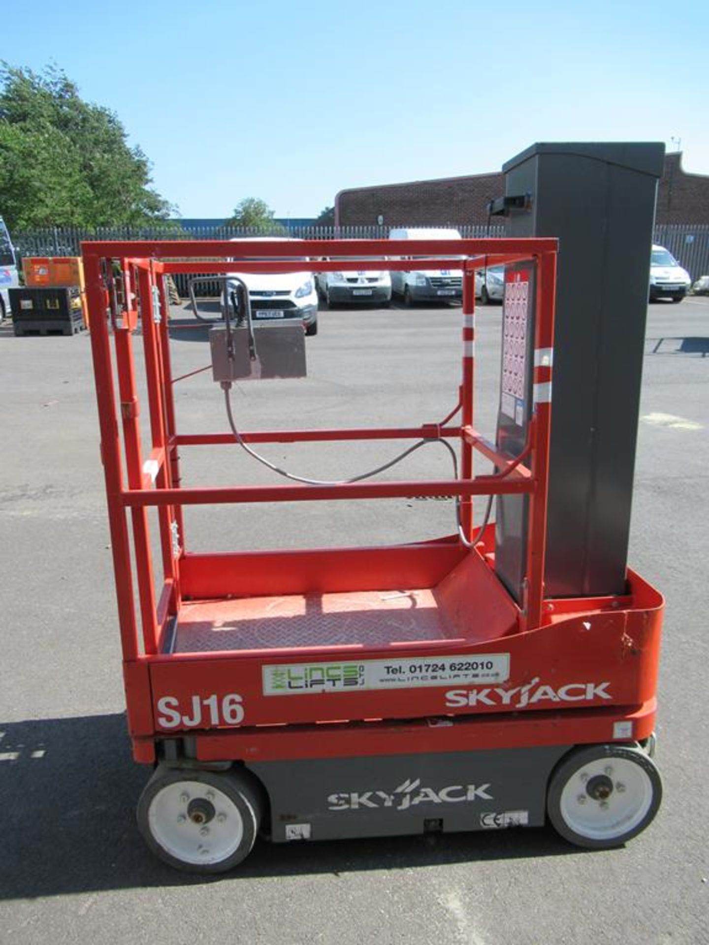 Skyjack SJ16 vertical mast lift - Image 4 of 6