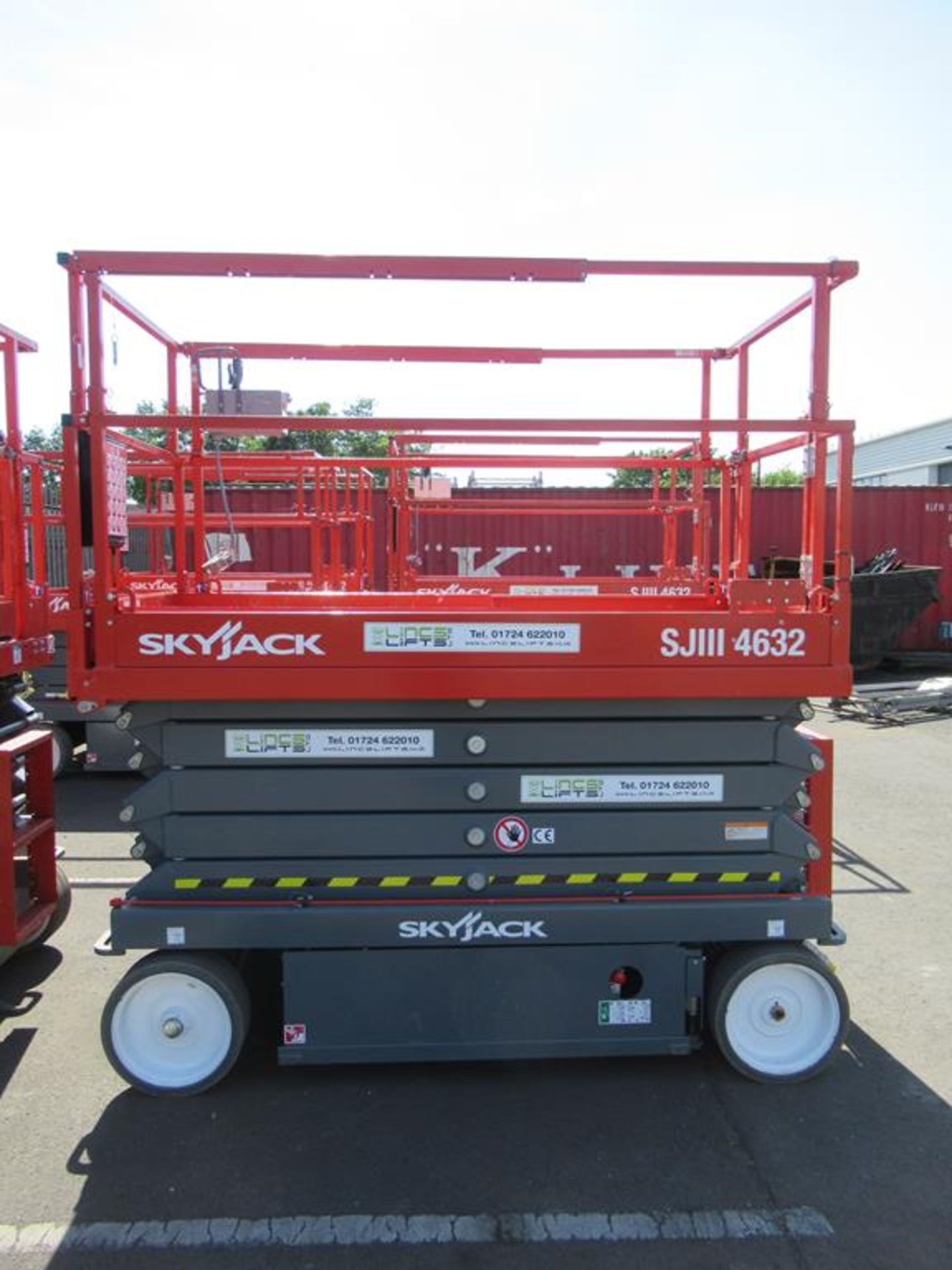 Skyjack SJ111 4632 24V electric scissor lift