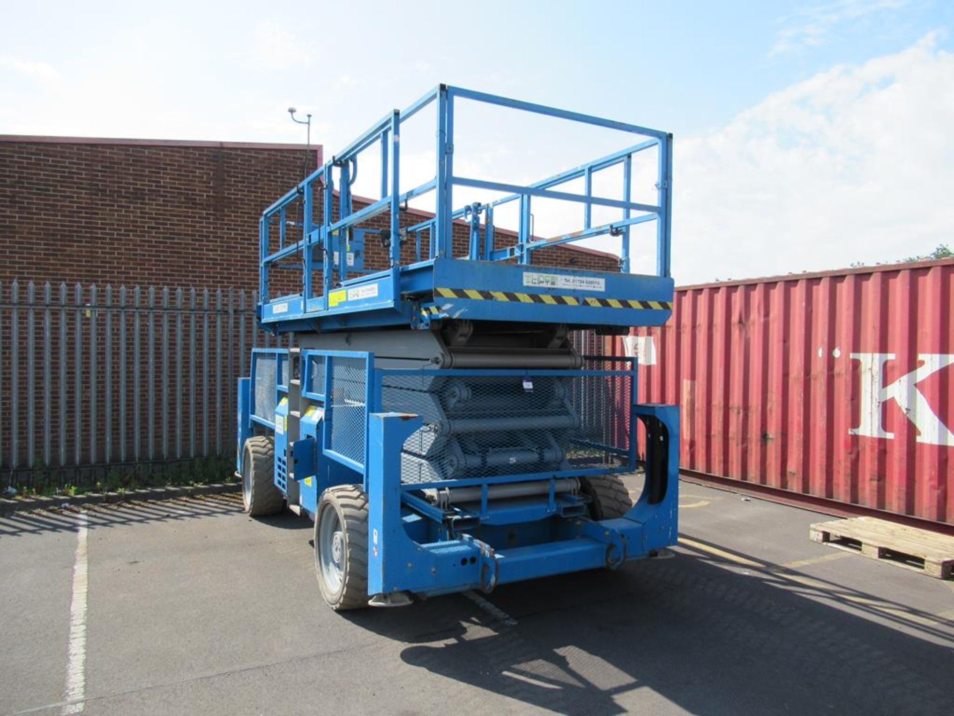 Genie GS5390 diesel scissor lift platform - Image 6 of 19