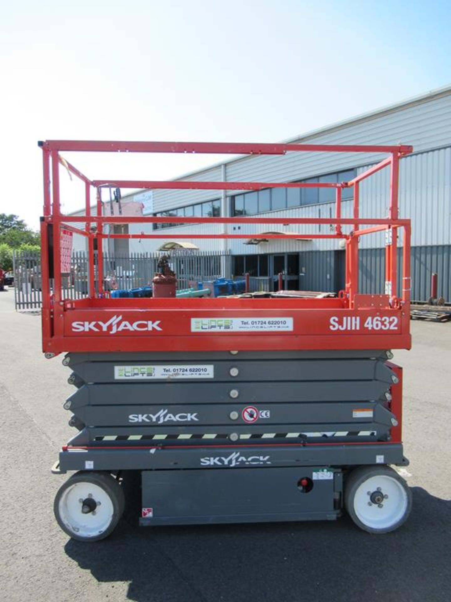 Skyjack SJ111 4632 24V electric scissor lift - Image 3 of 6