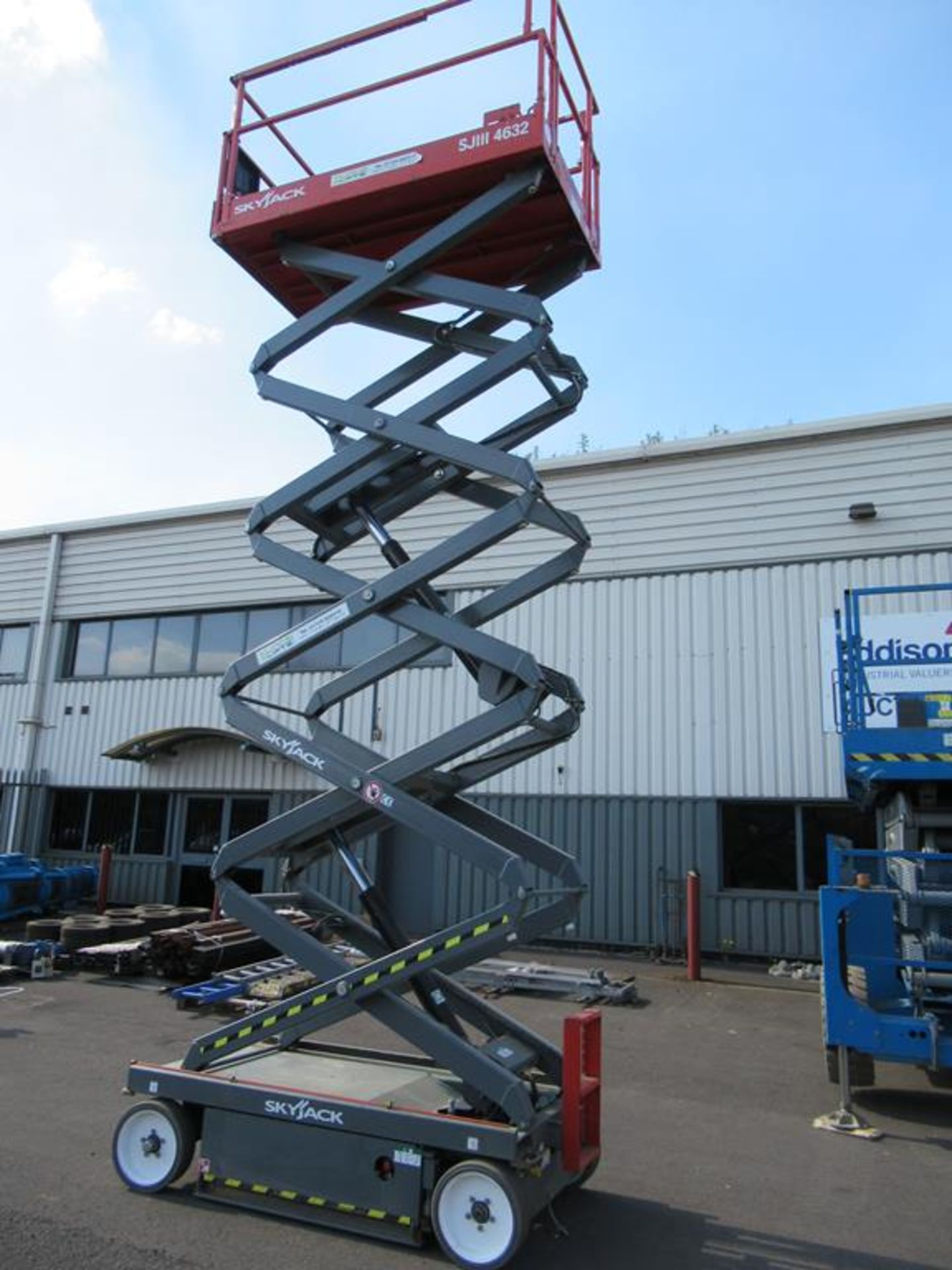 Skyjack SJ111 4632 24V electric scissor lift - Image 5 of 5