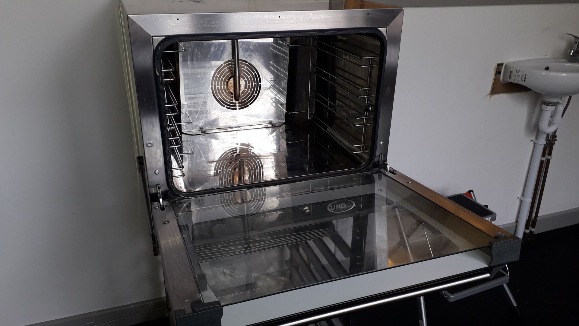 Unox Arianna XFT133 Convection Oven on Stand – Req - Image 2 of 5