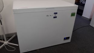 LEC LECCF300LW White 295Ltr Chest Freezer (located