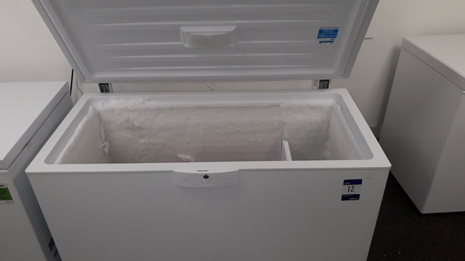 Beko CF1300APW White 374Ltr Chest Freezer (located - Image 2 of 3