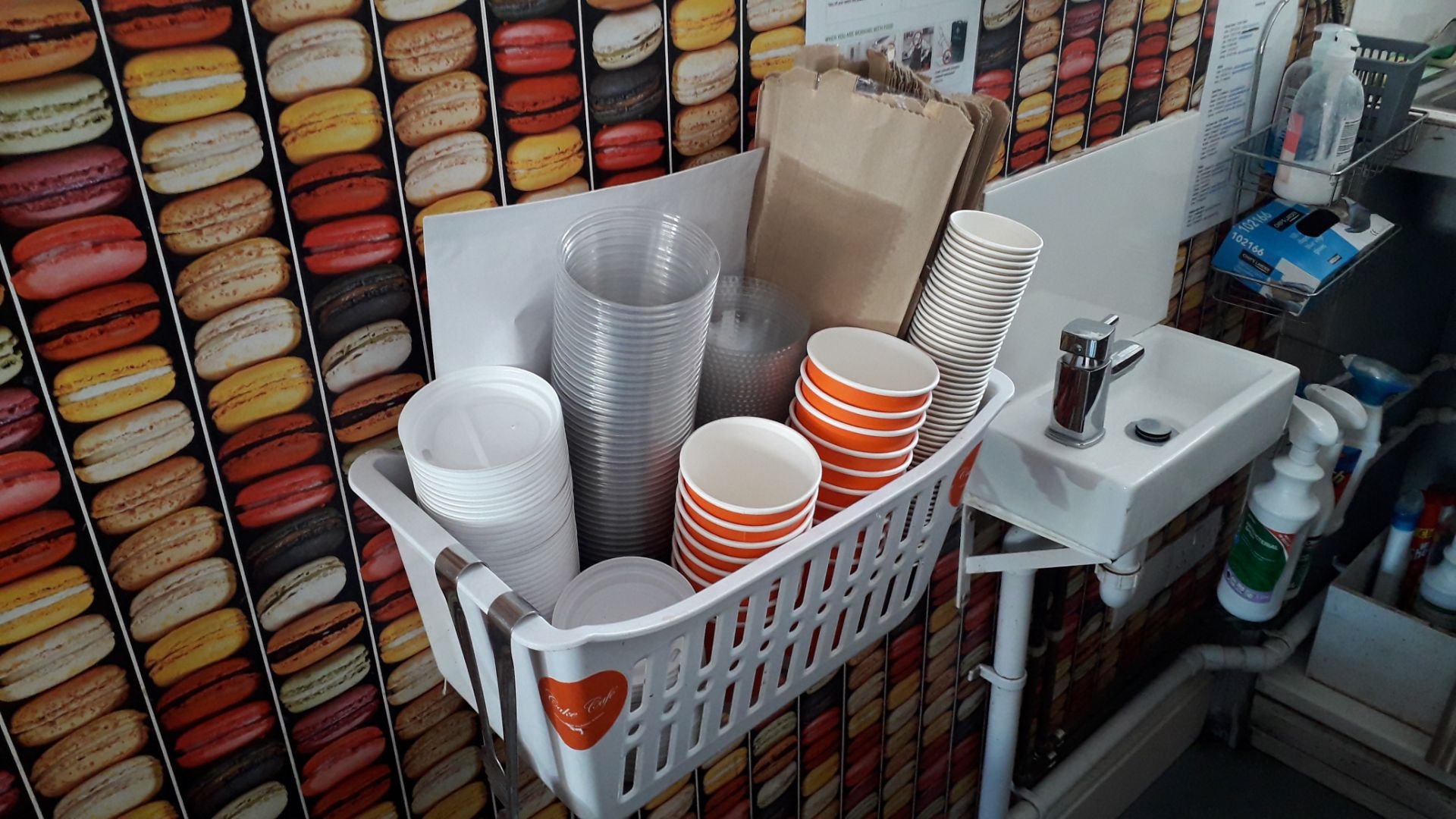 Quantity of branded and unbranded crockery and cut - Image 3 of 4