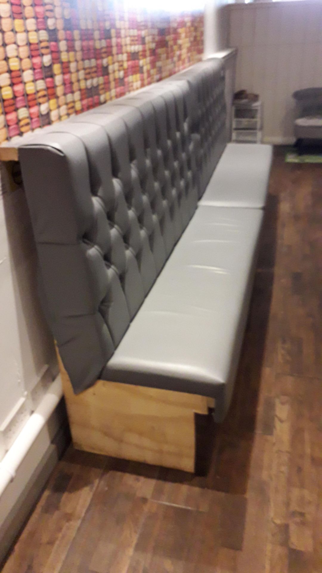 4 x Grey fuax leather buttoned dining booth bench - Image 6 of 6