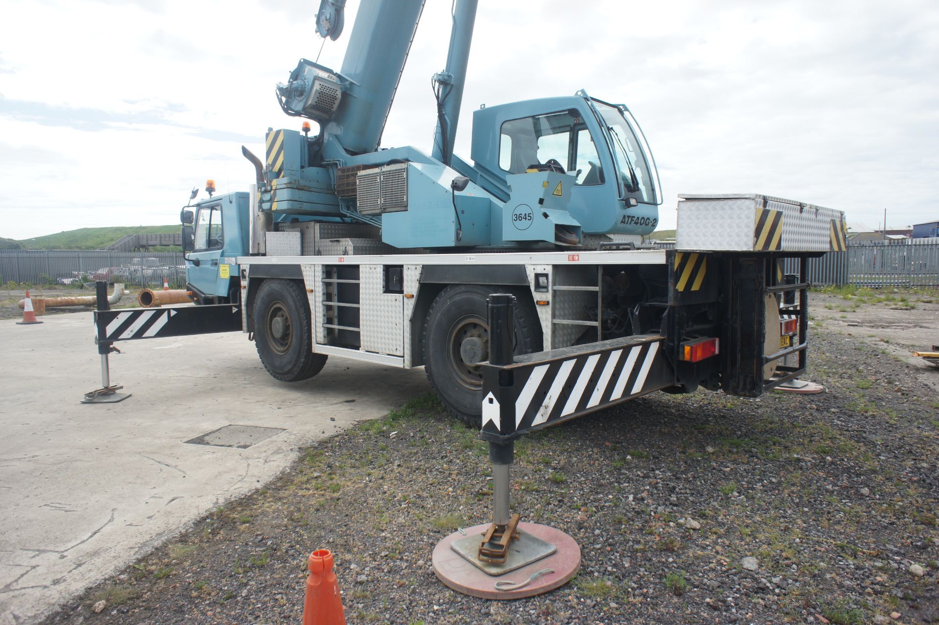 Tadano T Faun ATF 40G -2 all-terrain mobile crane - Image 11 of 49