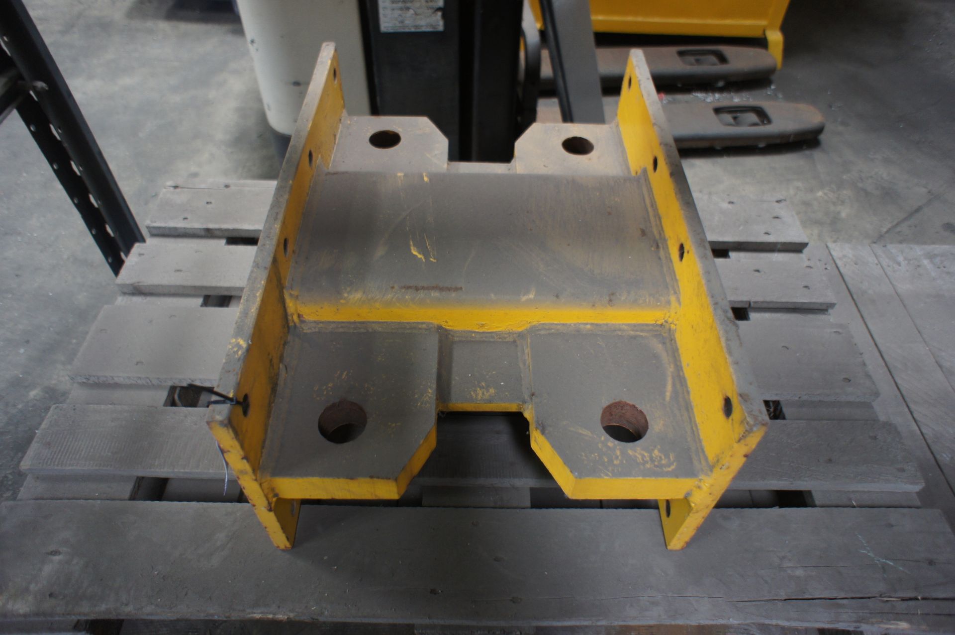 X418 lifting beam - Image 3 of 3