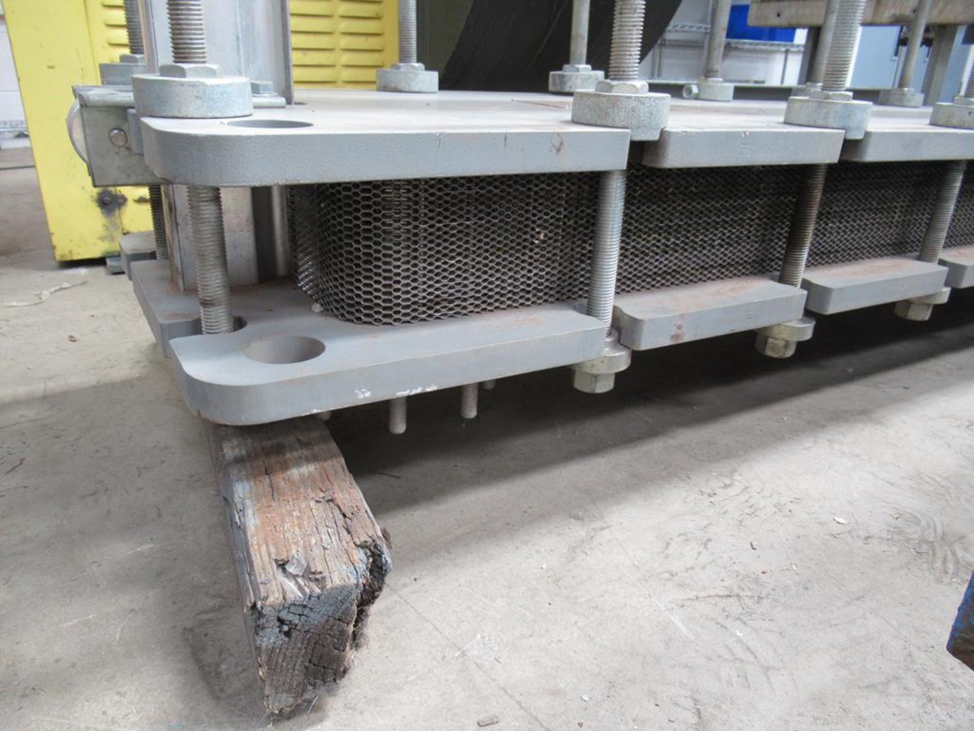 Bell & Gossett heat exchanger - Image 2 of 3