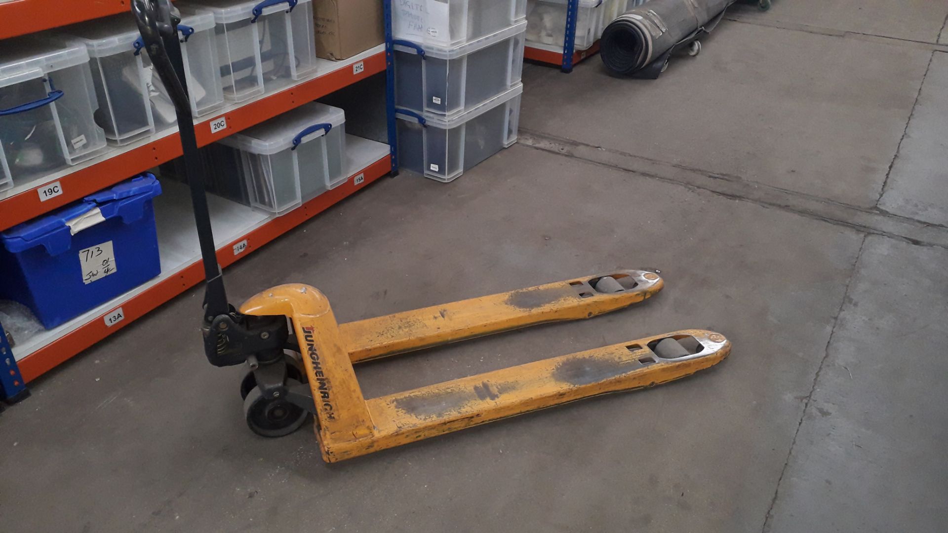Jungheinrich 2,200Kg Hand Hydraulic Pallet Truck 1150x520 forks (located at Corby Business Centre, E - Image 3 of 4