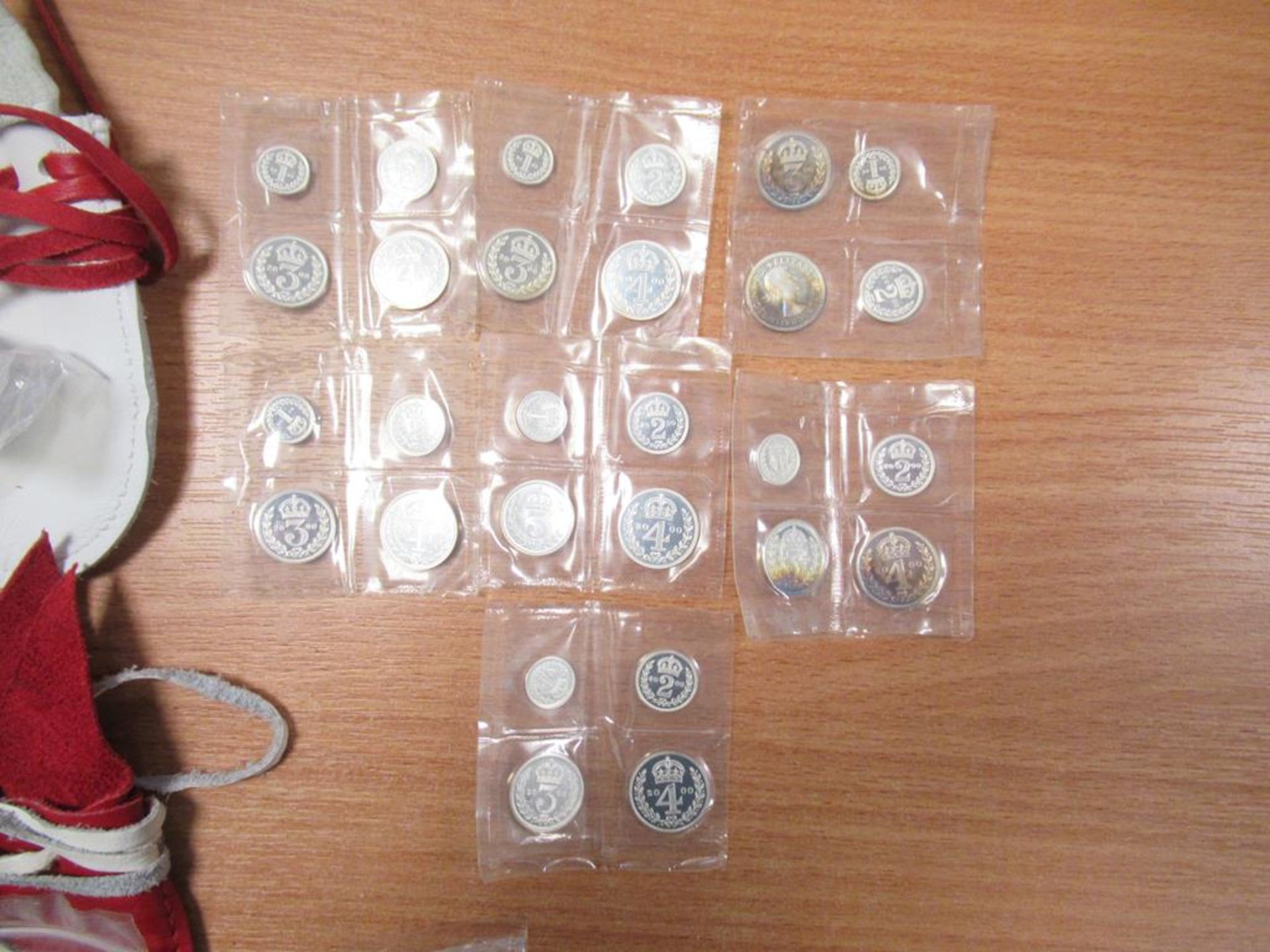 Royal Maundy Service coin sets from 2000 service at Lincoln Cathedral. Contains 7 full sets (5 in ex - Image 2 of 25