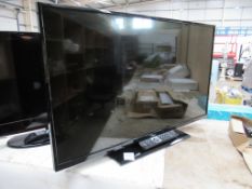 Linsar 42 LED 4505 TV with remote control