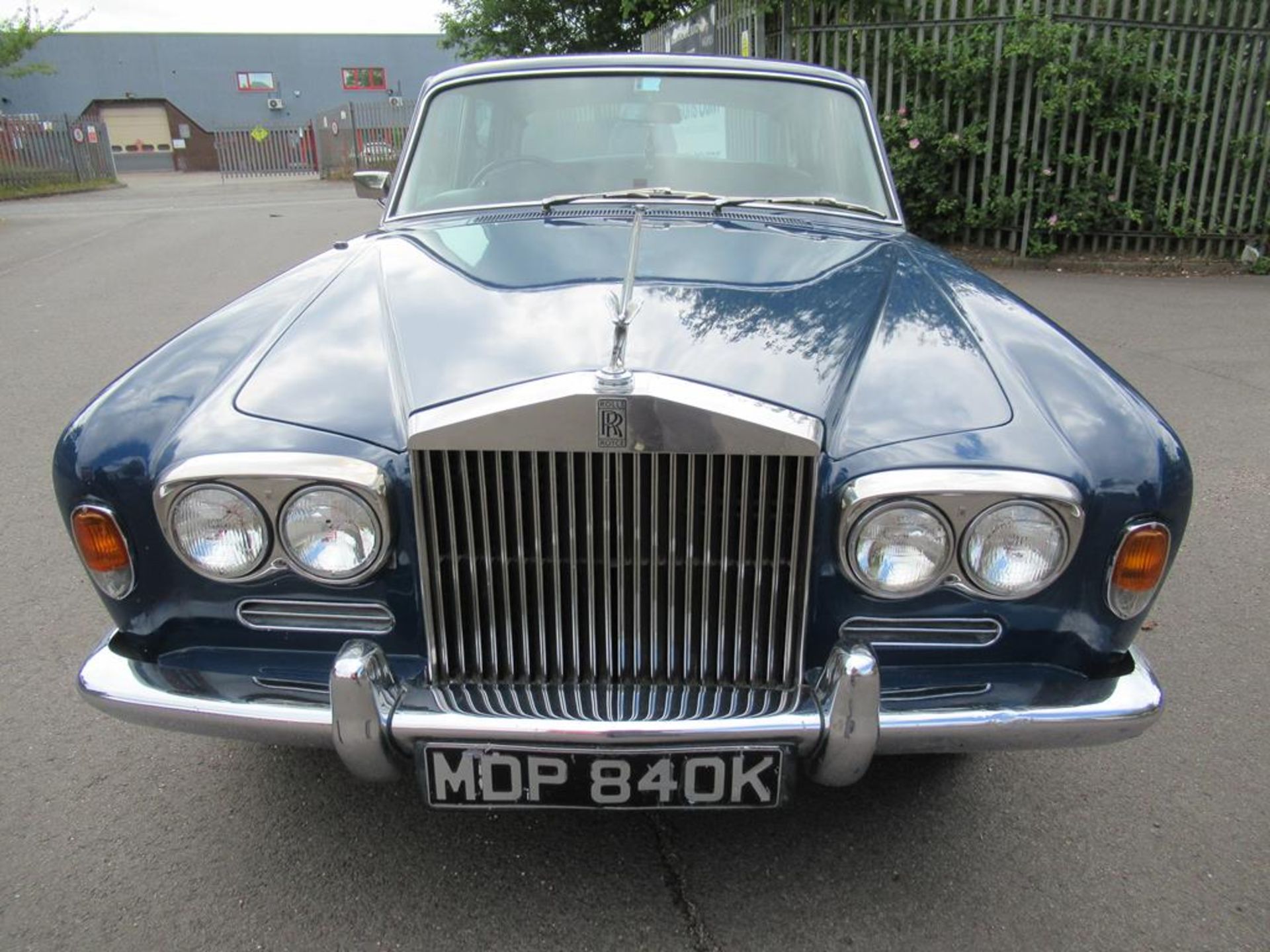 A Rolls Royce Silver Shadow Classic Car - Image 2 of 25