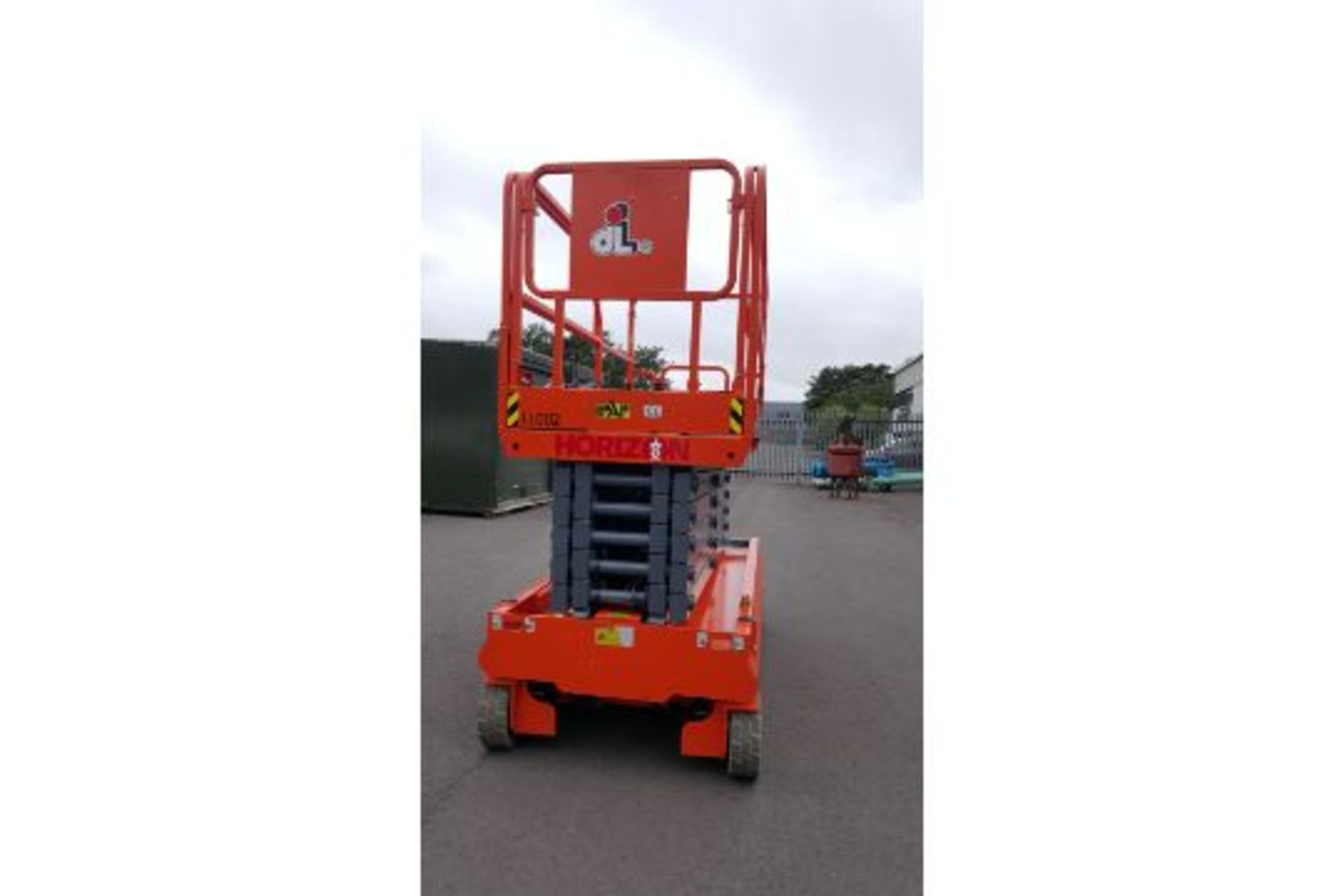 A 2019 Dingli JCPT 1612B 24V electric scissor lift - Image 4 of 6