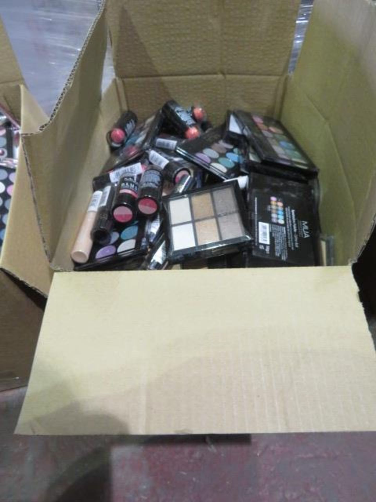 Circa. 200 items of various new make up acadamy make up to include: glitter ball eye shadow palette, - Image 2 of 2