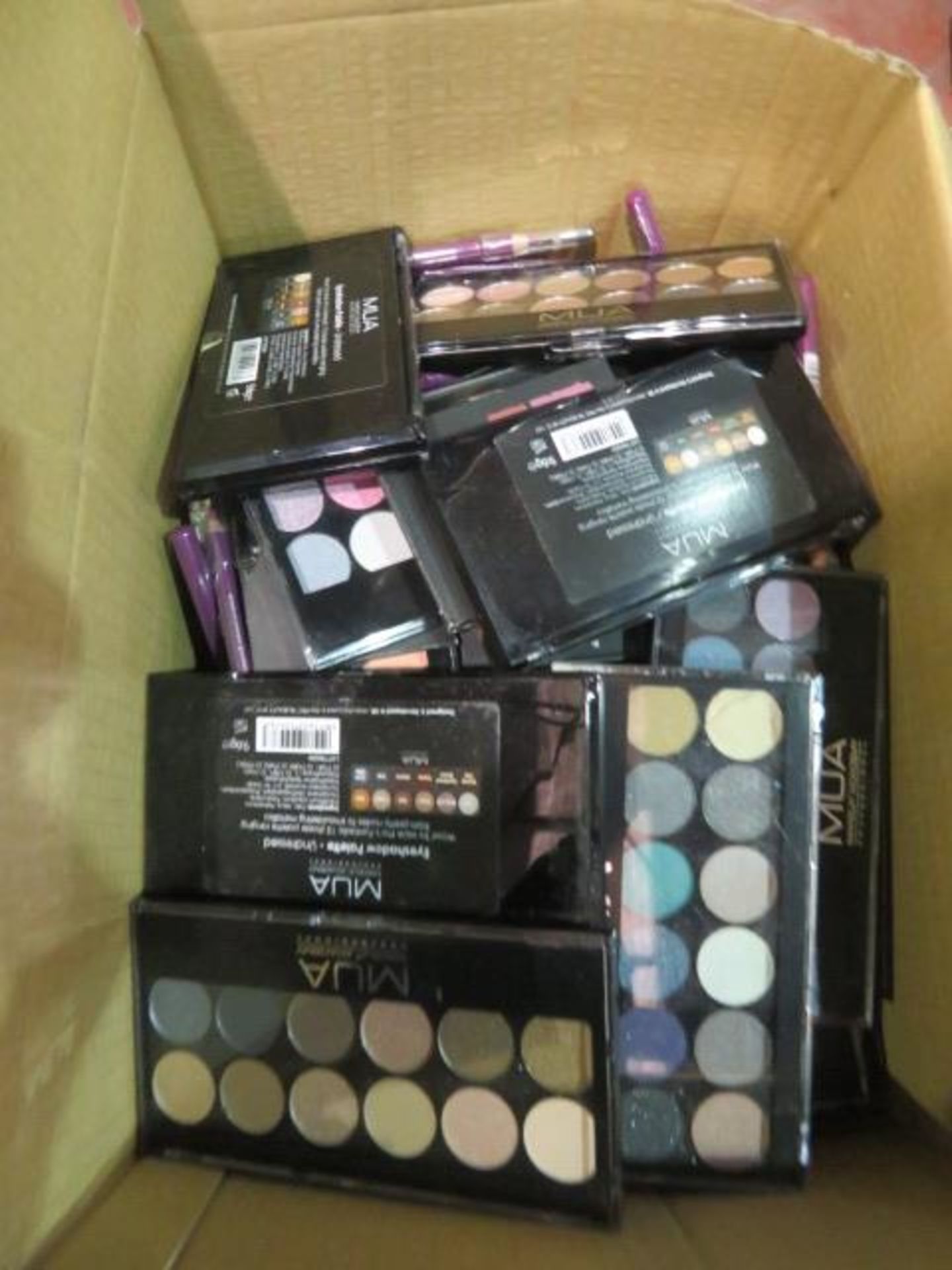 Circa. 200 items of various new make up acadamy make up to include: paintbox multishade lip palette,
