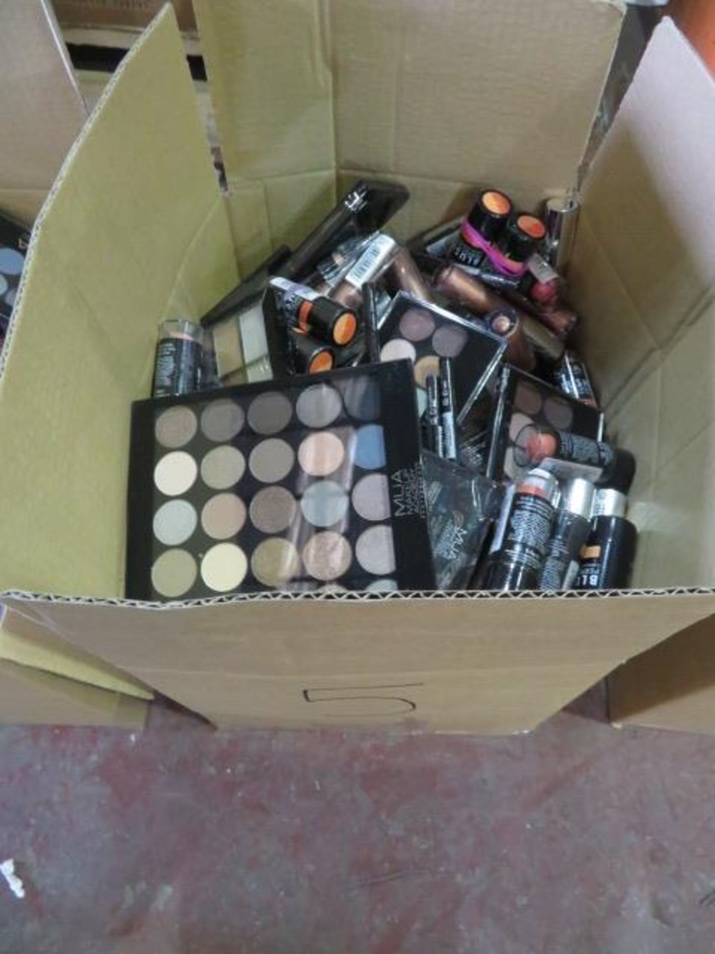 Circa. 200 items of various new make up acadamy make up to include: ultimate undressed palette,