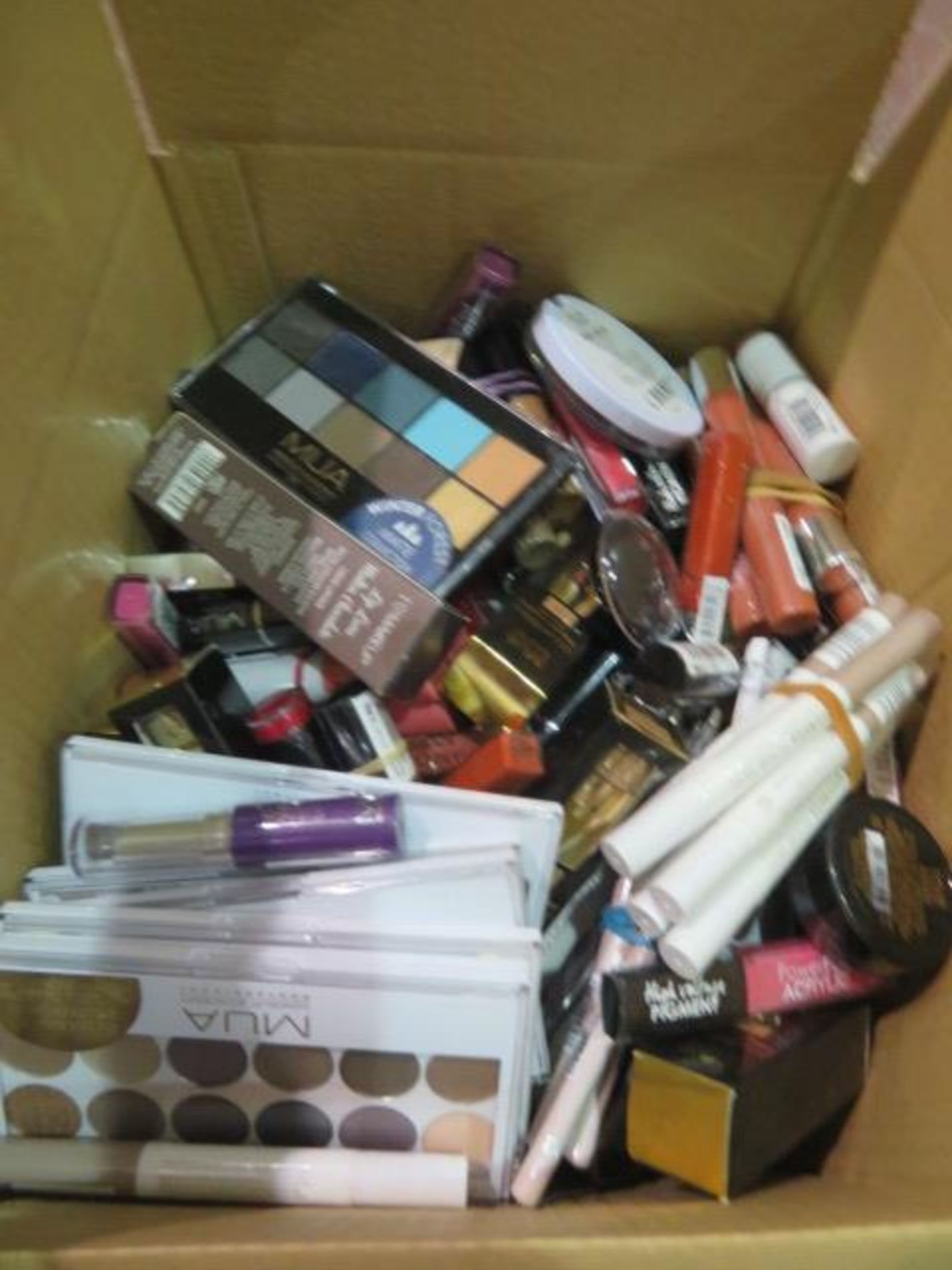 Circa. 200 items of various new make up acadamy make up to include: salted caramel lip lava,