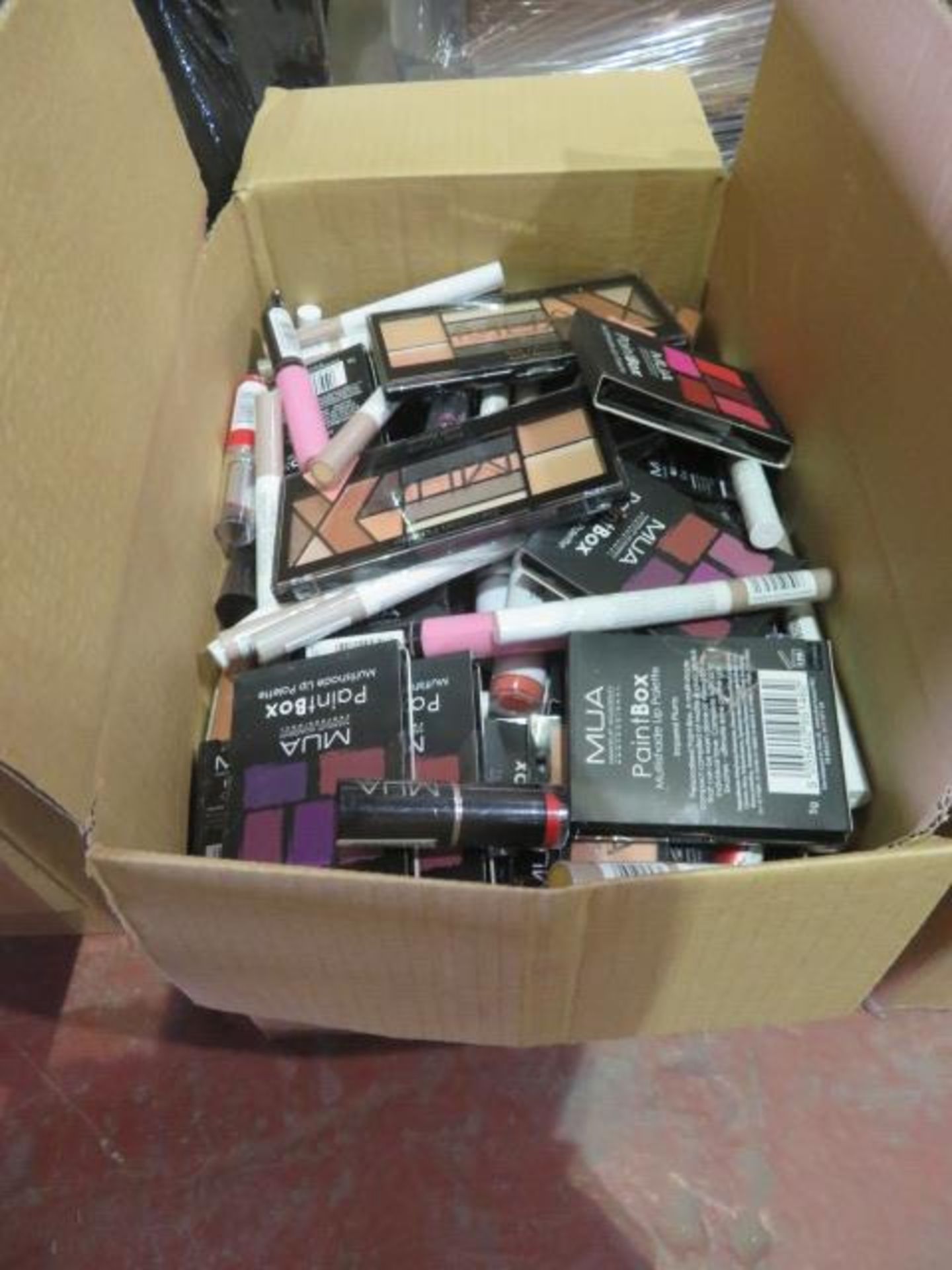 Circa. 200 items of various new make up acadamy make up to include:paintbox multishade lip - Image 2 of 2