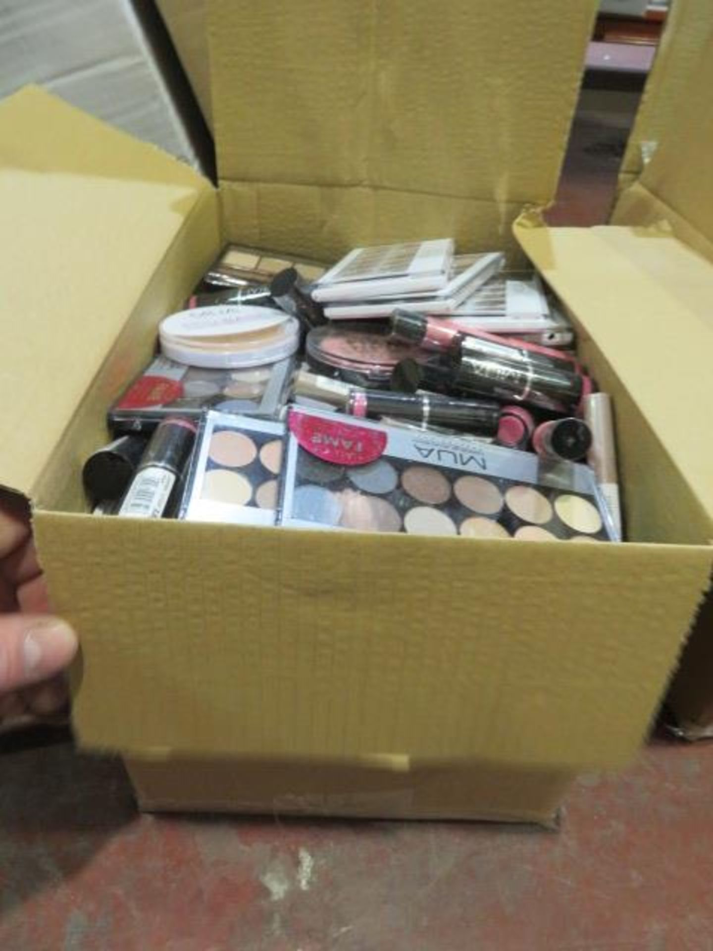 Circa. 200 items of various new make up acadamy make up to include: lipstick, probase pressed - Image 2 of 2