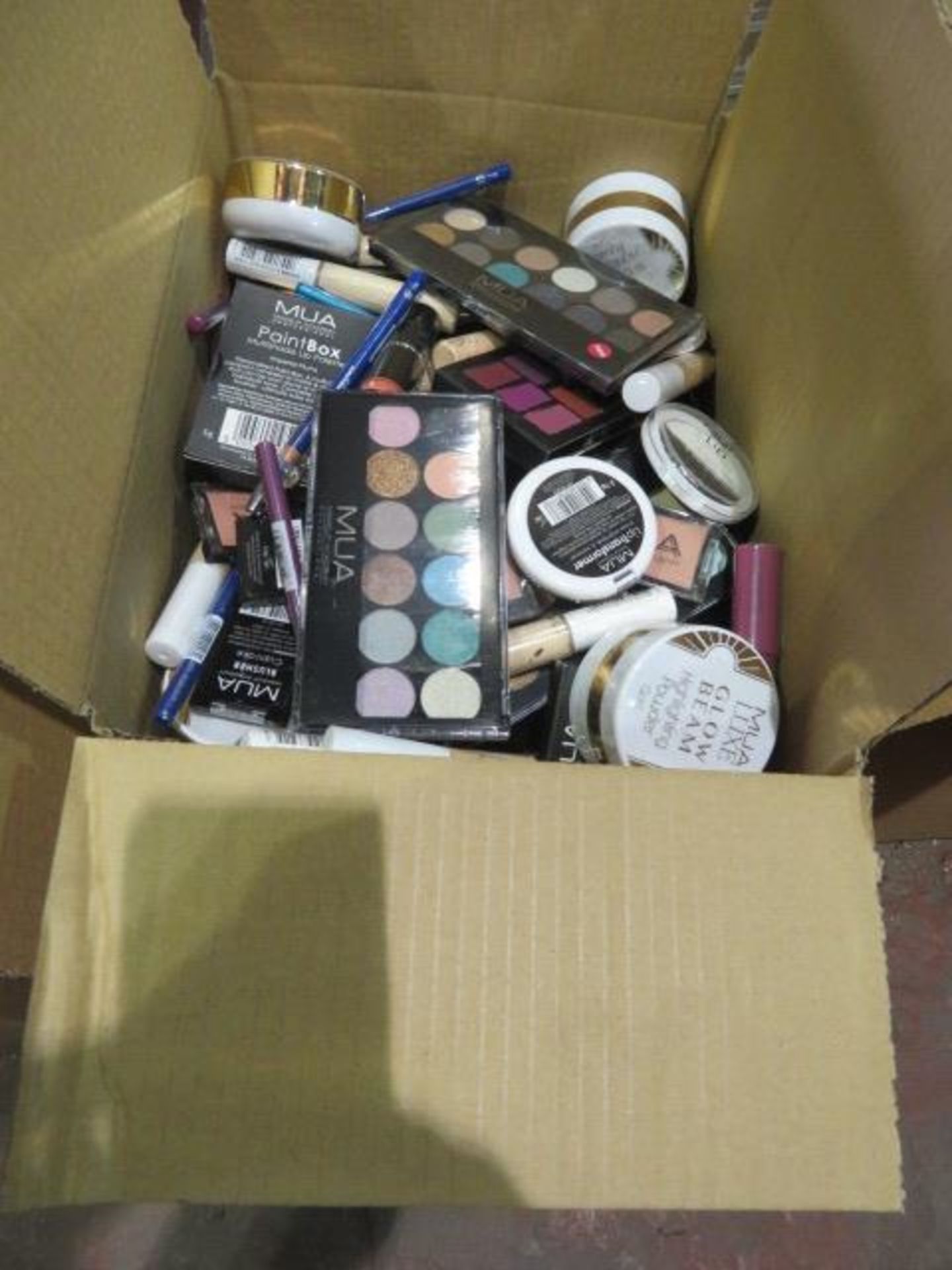 Circa. 200 items of various new make up acadamy make up to include: glow beam highlighting powder, - Image 2 of 2