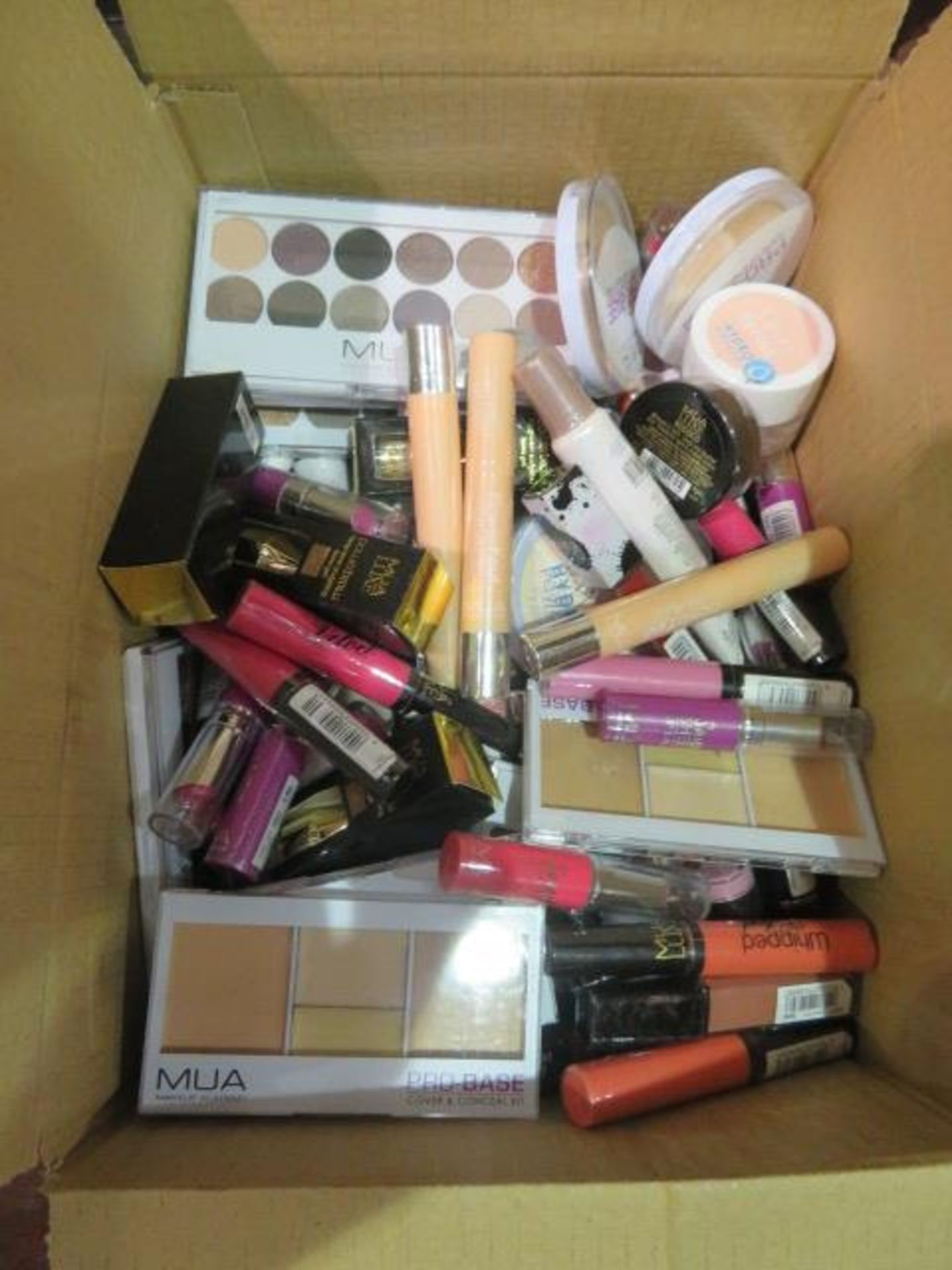 Circa. 200 items of various new make up acadamy make up to include: whipped blush, skin define hydro