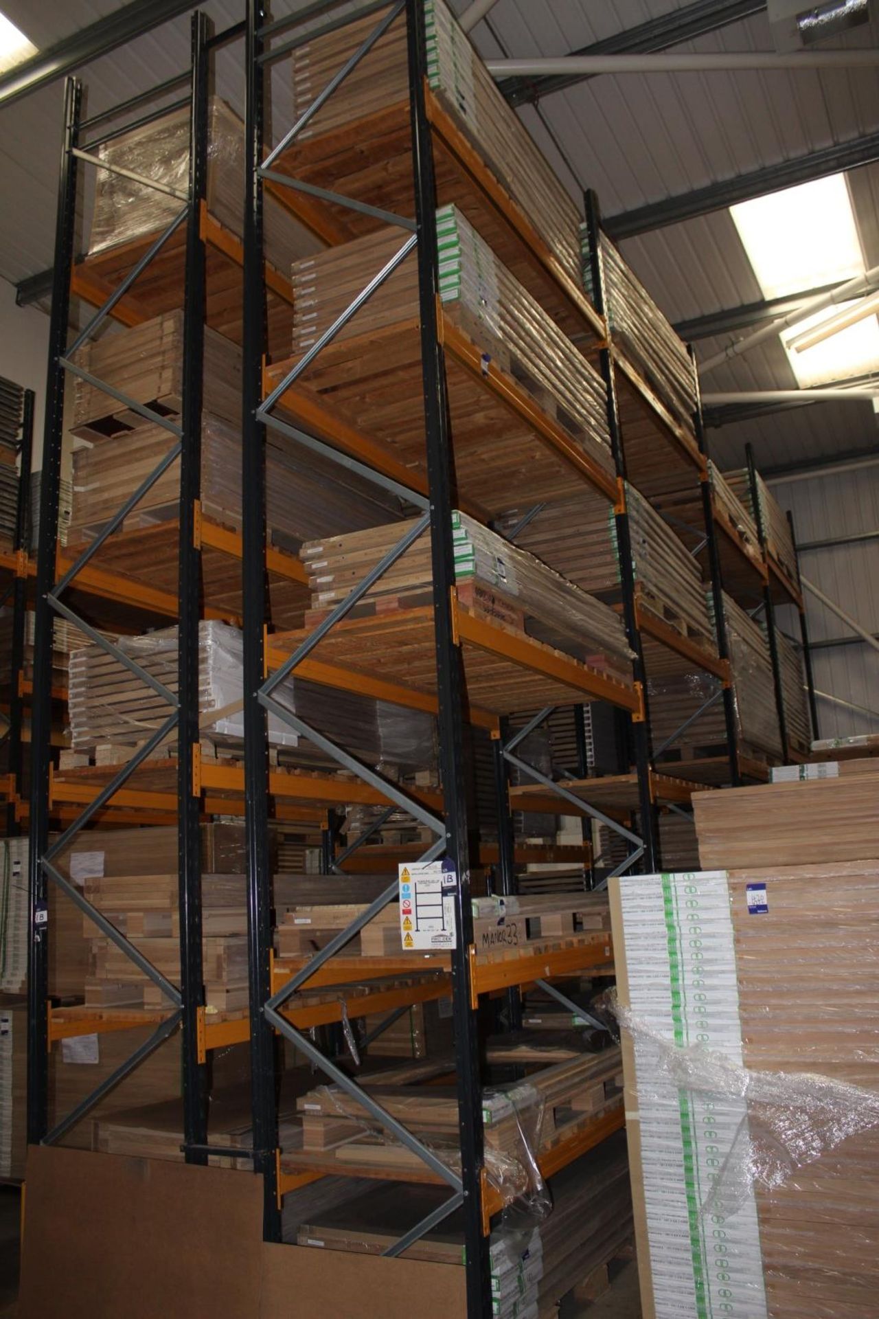 8 x Bays of Link 5M pallet racking, comprising: 10 x 6m uprights, 68 x 2.4m cross beams, wooden