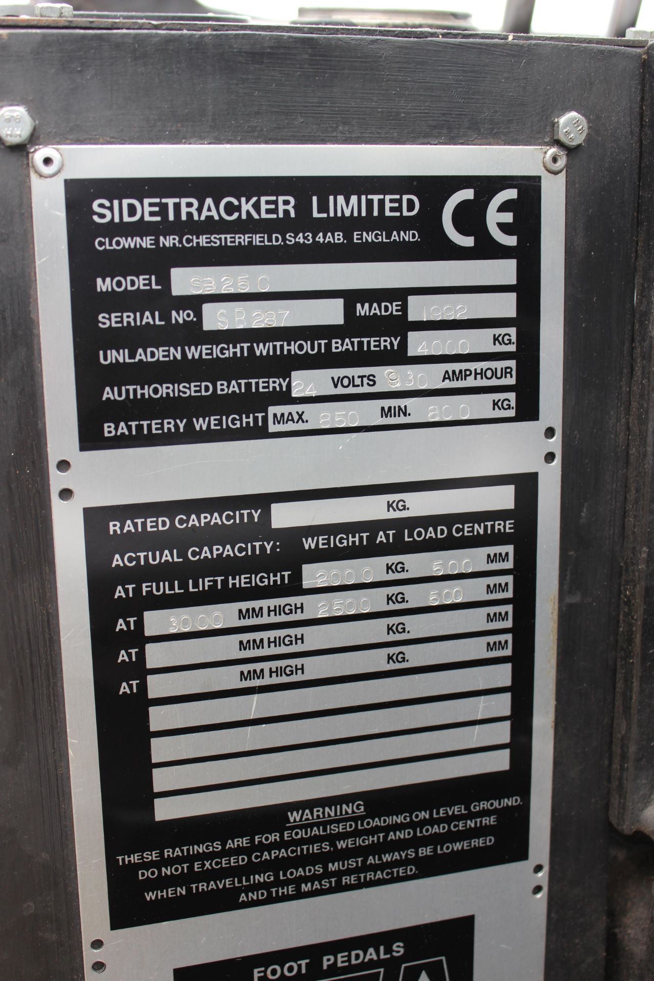 Side Tracker S325C 2 way fork lift truck, with electric charger, 21123 hours, 4000KG, 2000KG full - Image 8 of 9