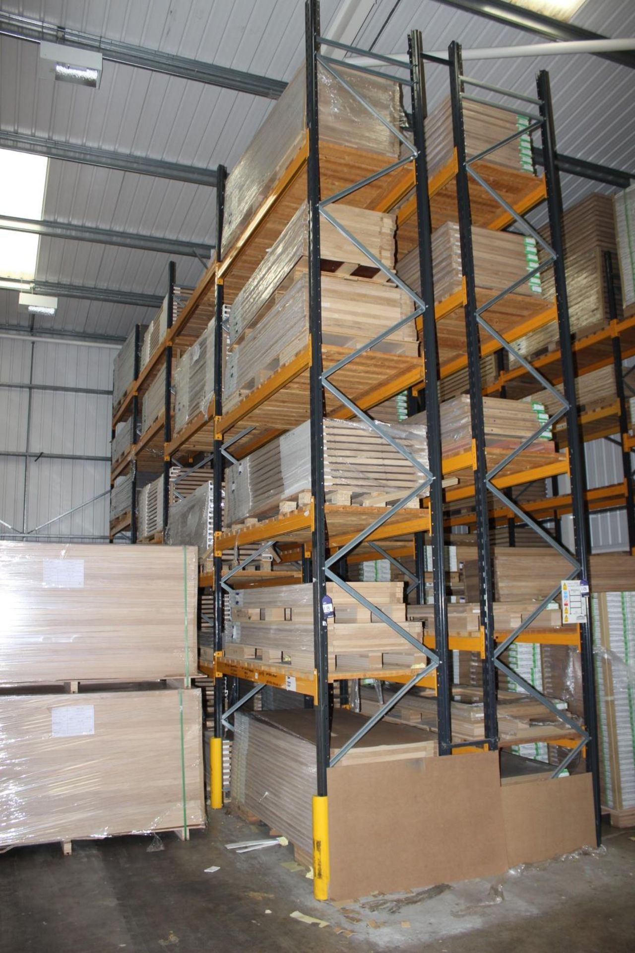 8 x Bays of Link 5M pallet racking, comprising: 10 x 6m uprights, 68 x 2.4m cross beams, wooden - Image 2 of 2