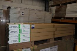 Porter Bi-Fold Int 1936x682x35mm - Lots to be handed out in order they are stacked, at the