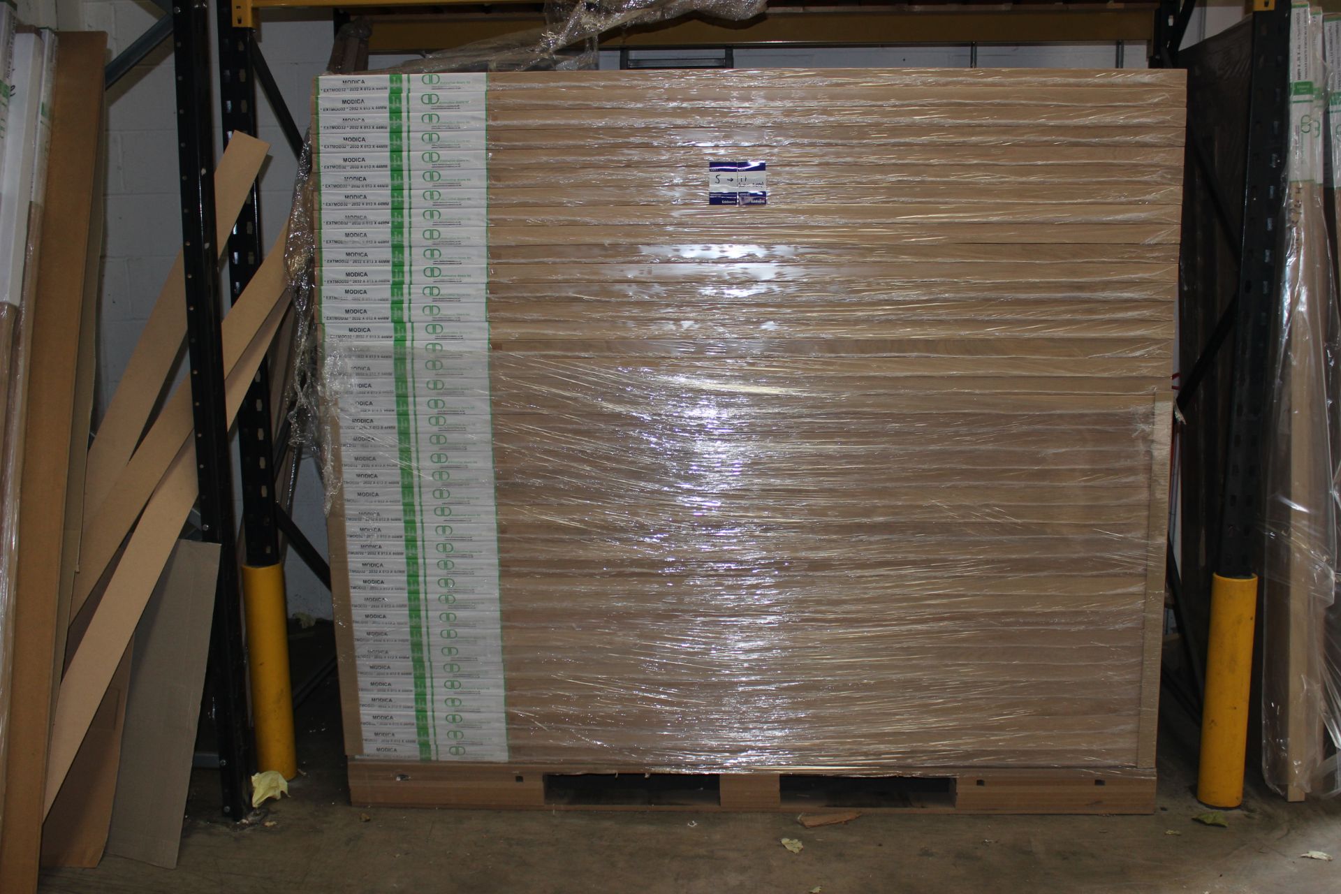 6 x Modica EXTMOD32 external door, 2032 x 813 x 44mm - Lots to be handed out in order they are - Image 2 of 2