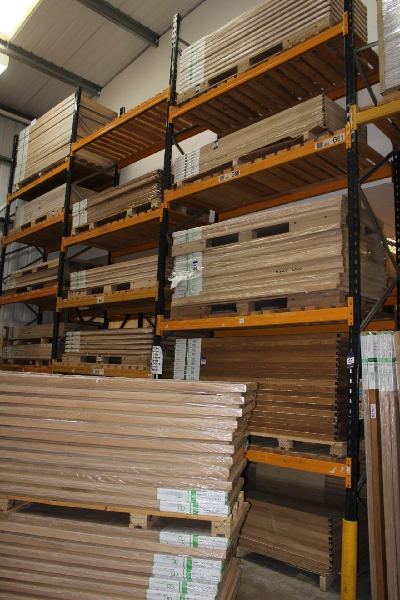 6 x Bays of Link 51E pallet racking, comprising 7 x 6m uprights, 40 x 2.4m cross beams, wooden