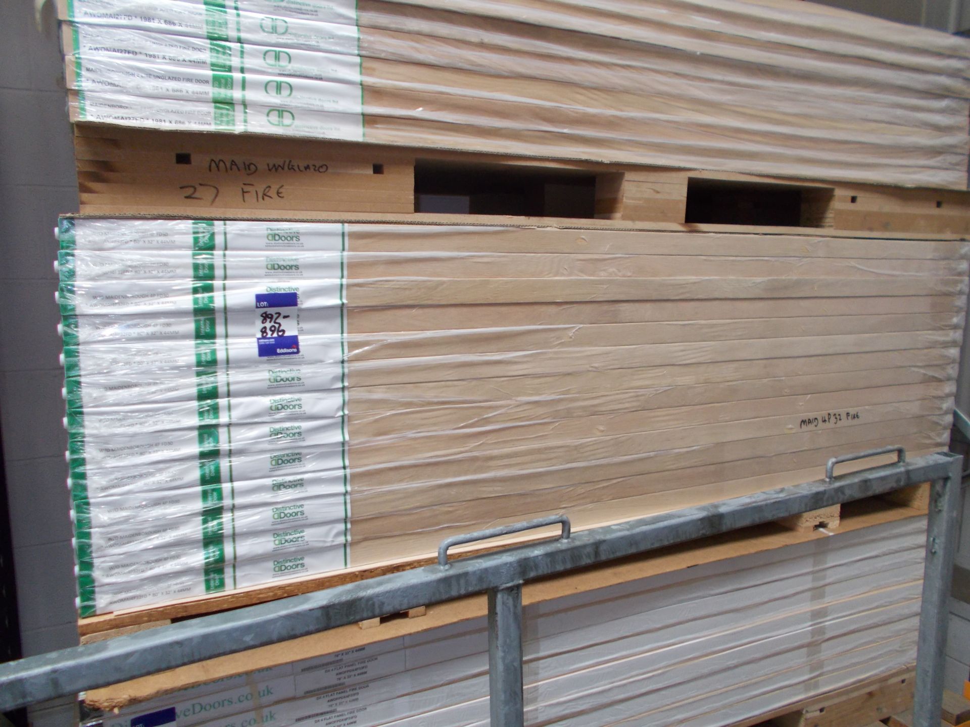 2 x WHITE OAK Maidenborough 4PFD30 AWOMA14P32FD Fire Door 80”x32”x44mm - Lots to be handed out in - Image 2 of 3