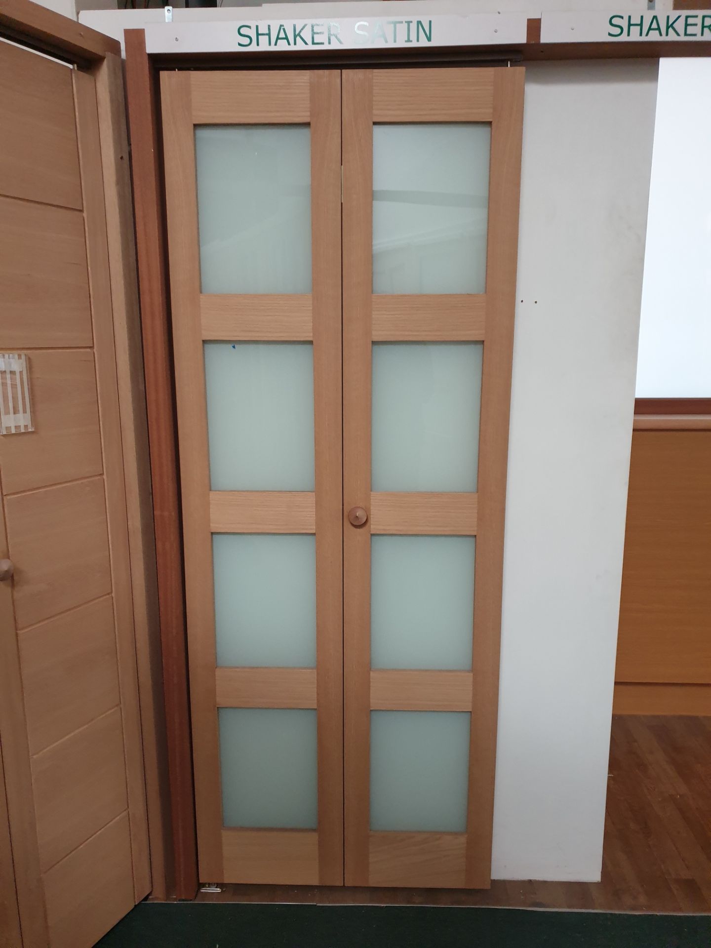 8 x Shaker Satin Glazed Bi Fold BFSHASAT27 1936x682x35mm Internal Door - Lots to be handed out in