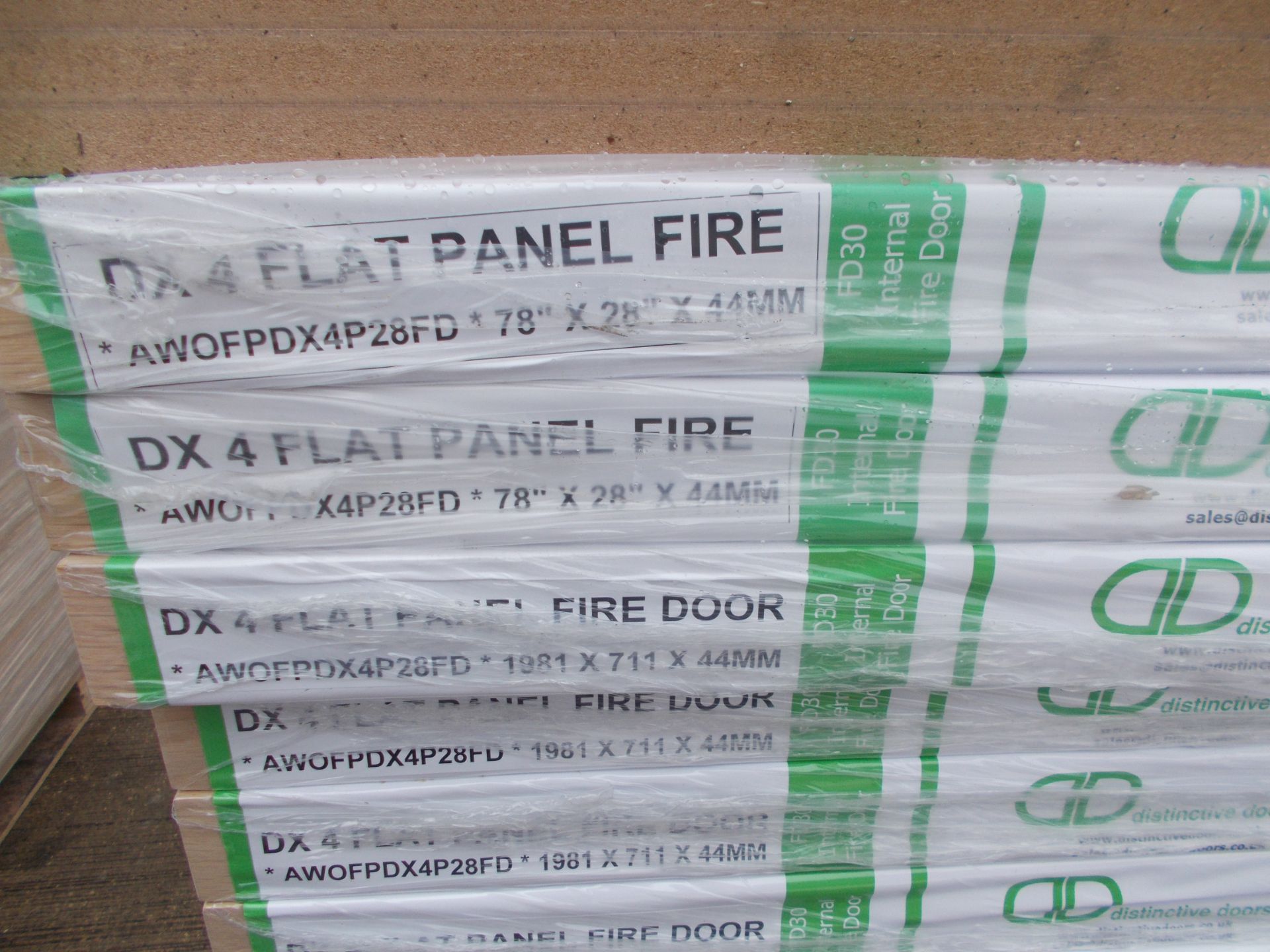 4 x DX 4 Flat Panel Internal Fire Doors AWOFPDX4P28FD 1981x711x44mm - Lots to be handed out in order - Image 3 of 3