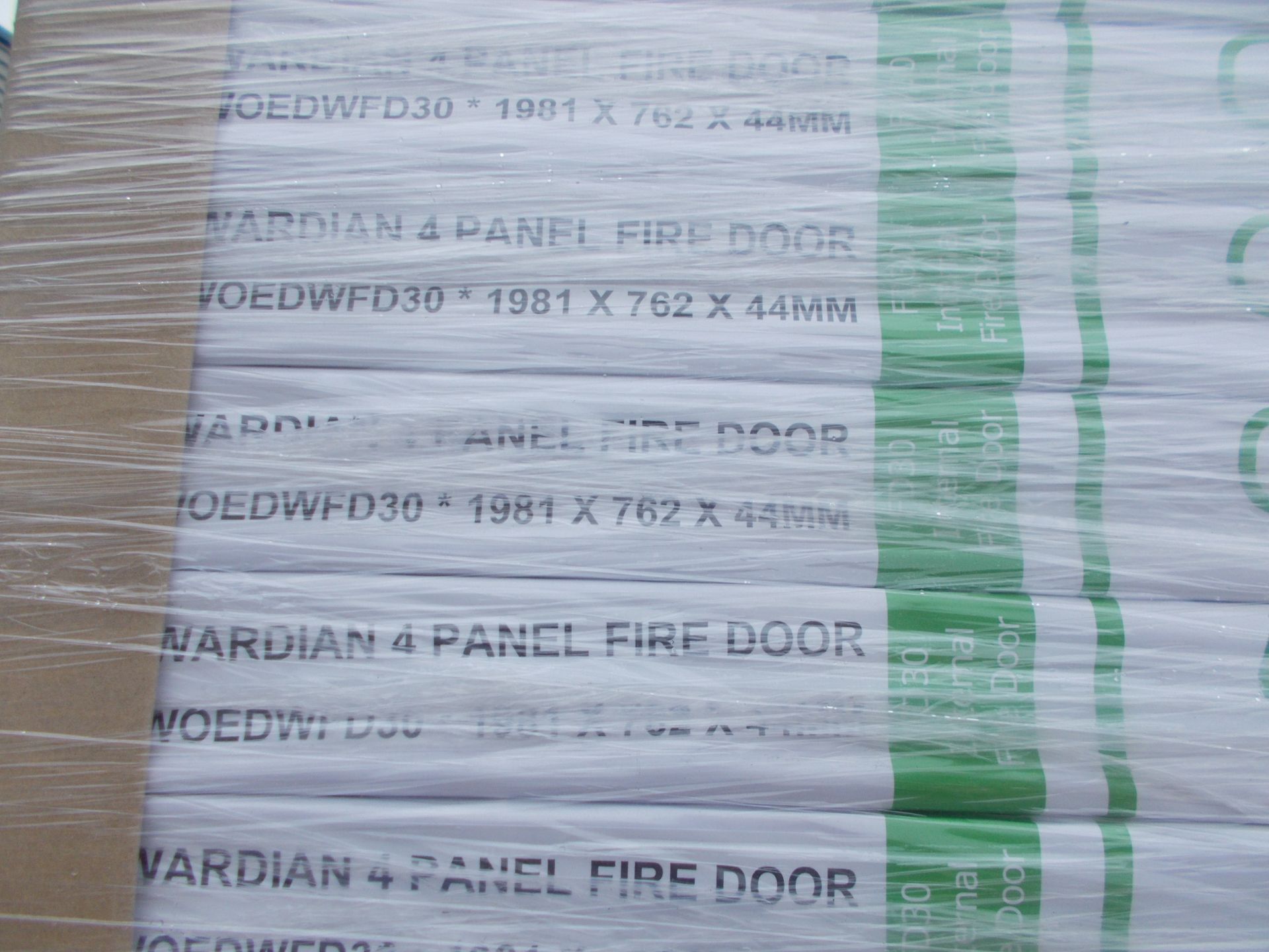 6 x Edwardian 4 Panel Internal Fire Door AW0EDWFD30 1981x762x44mm - Lots to be handed out in order - Image 3 of 3