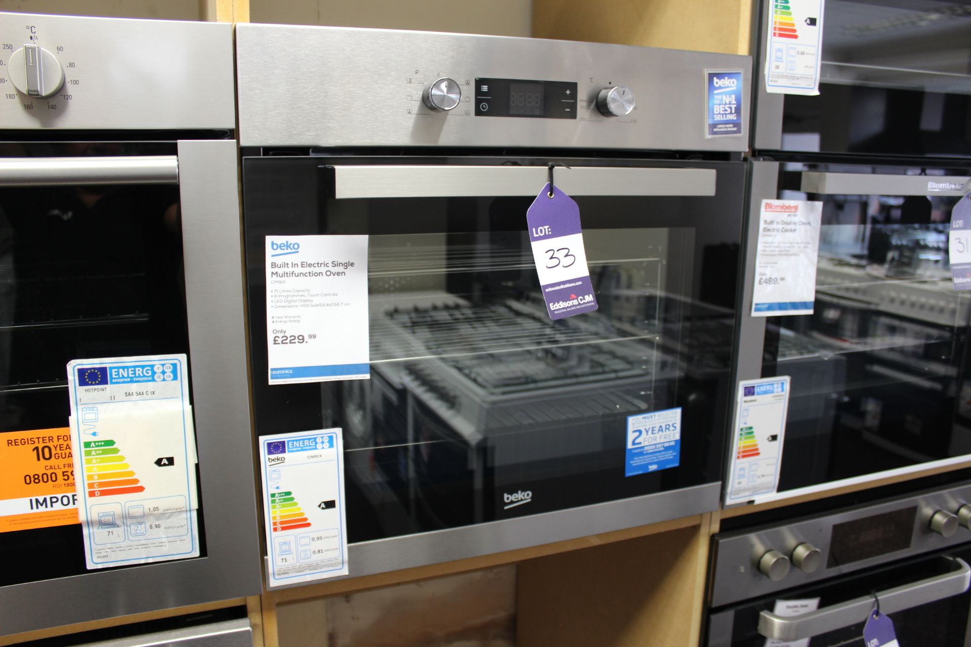 Beko Built In Electric Single Multi Function Oven SIM91X Rrp. £229.99