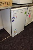 LEC 55cm Undercounter Fridge R5517W Rrp. £159.99