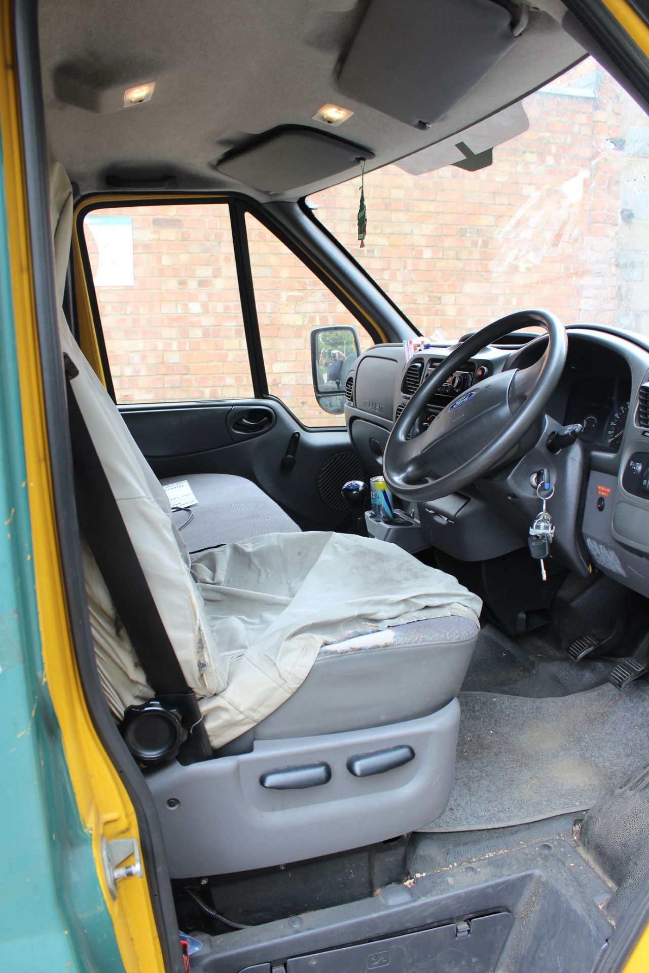 Ford Transit 90 T350 Luton Van with Tail Lift Registration FG02 WSU, 119,122 Miles, MOT 17.03. - Image 5 of 8